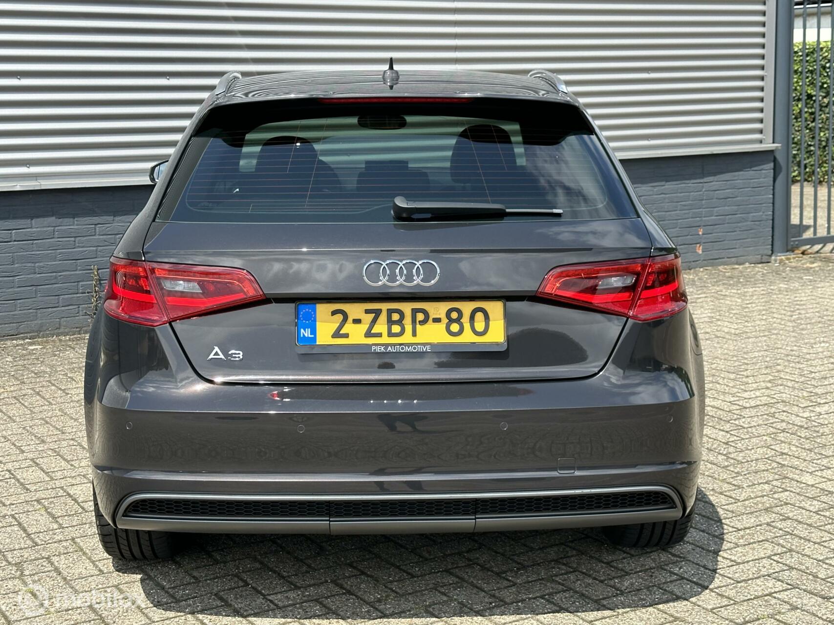 Audi A3 Sportback 1.4 TFSI S-Line AUTOMAAT, TREKHAAK