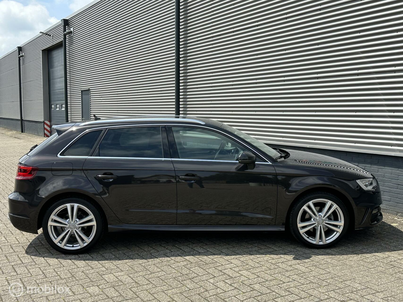 Audi A3 Sportback 1.4 TFSI S-Line AUTOMAAT, TREKHAAK