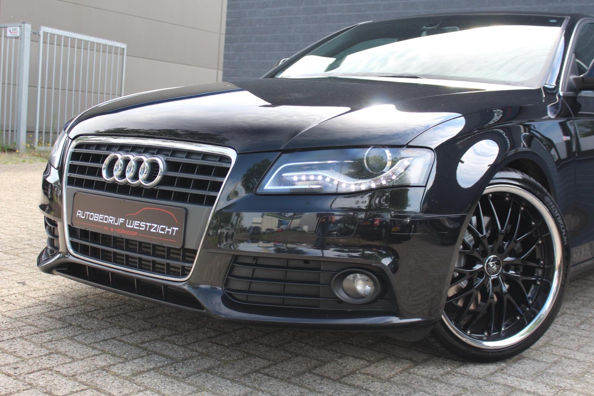 Audi A4 Limousine 2.0 TFSI, S-Line, 210PK, Youngtimer, NAP!