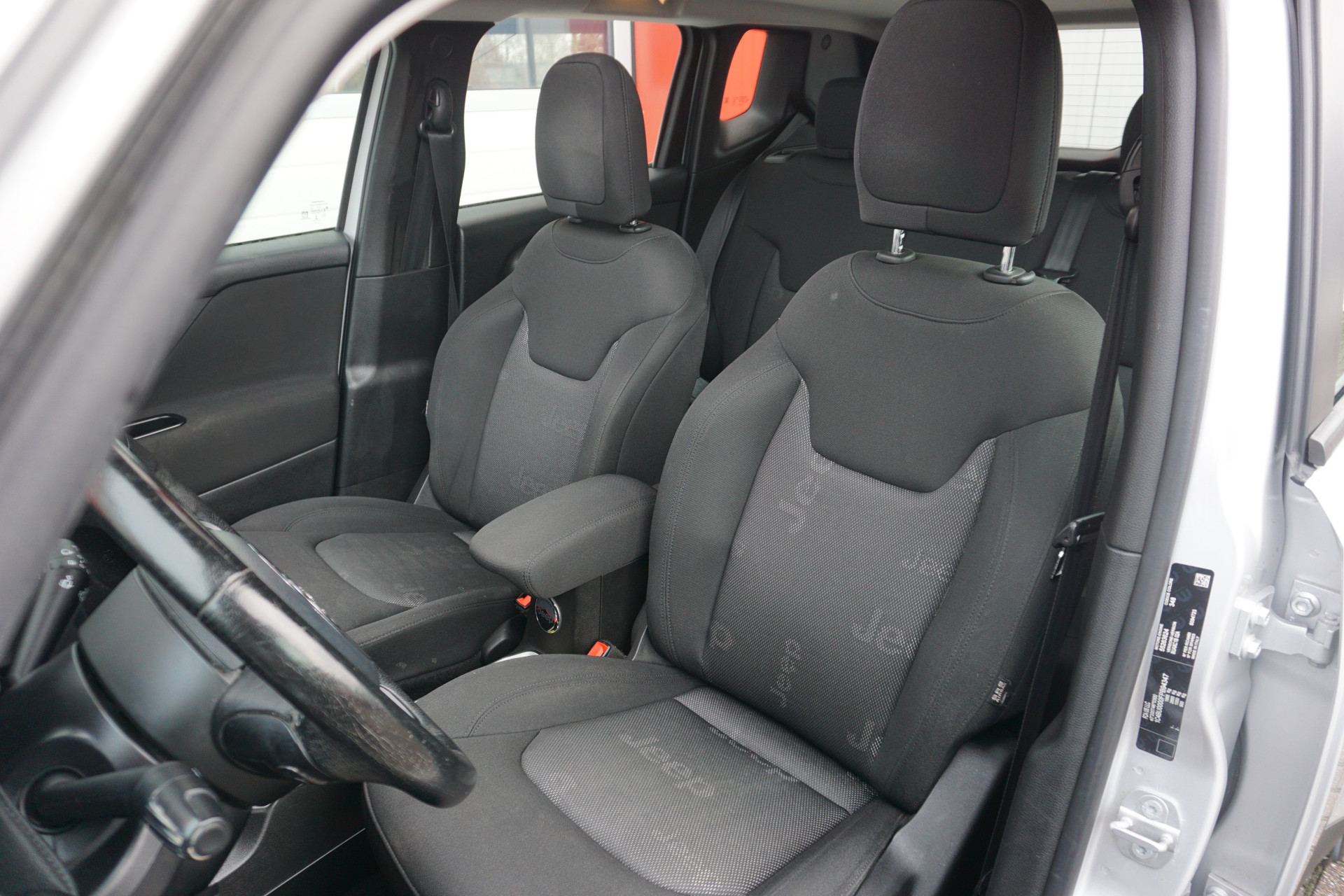 Jeep Renegade 1.4 MultiAir Freedom | Panoramadak | Navigatie | Cruise Control | Origineel NL |