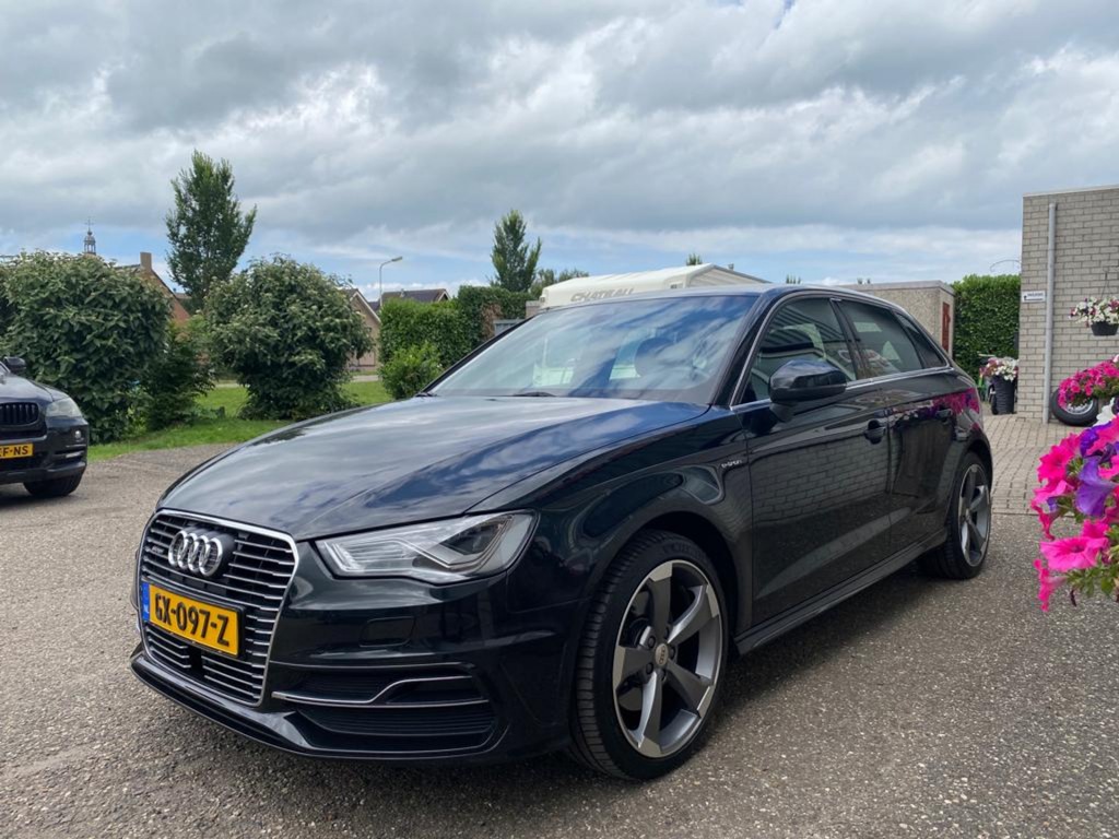 Audi A3 E-tron 1.4 TFSI 204pk S-LINE Origineel NL Trekhaak