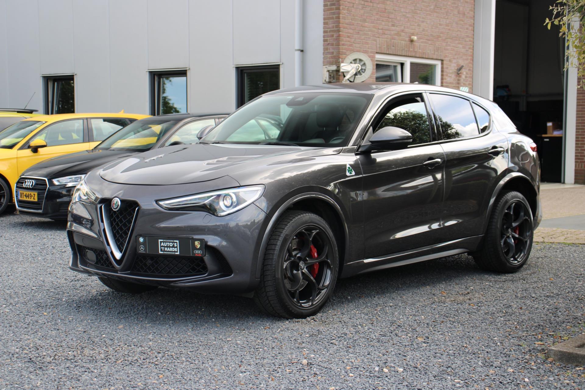 Alfa Romeo Stelvio 2.9 V6 AWD Quadrifoglio 510 PK ACC Carbon Harman Kardon 20”