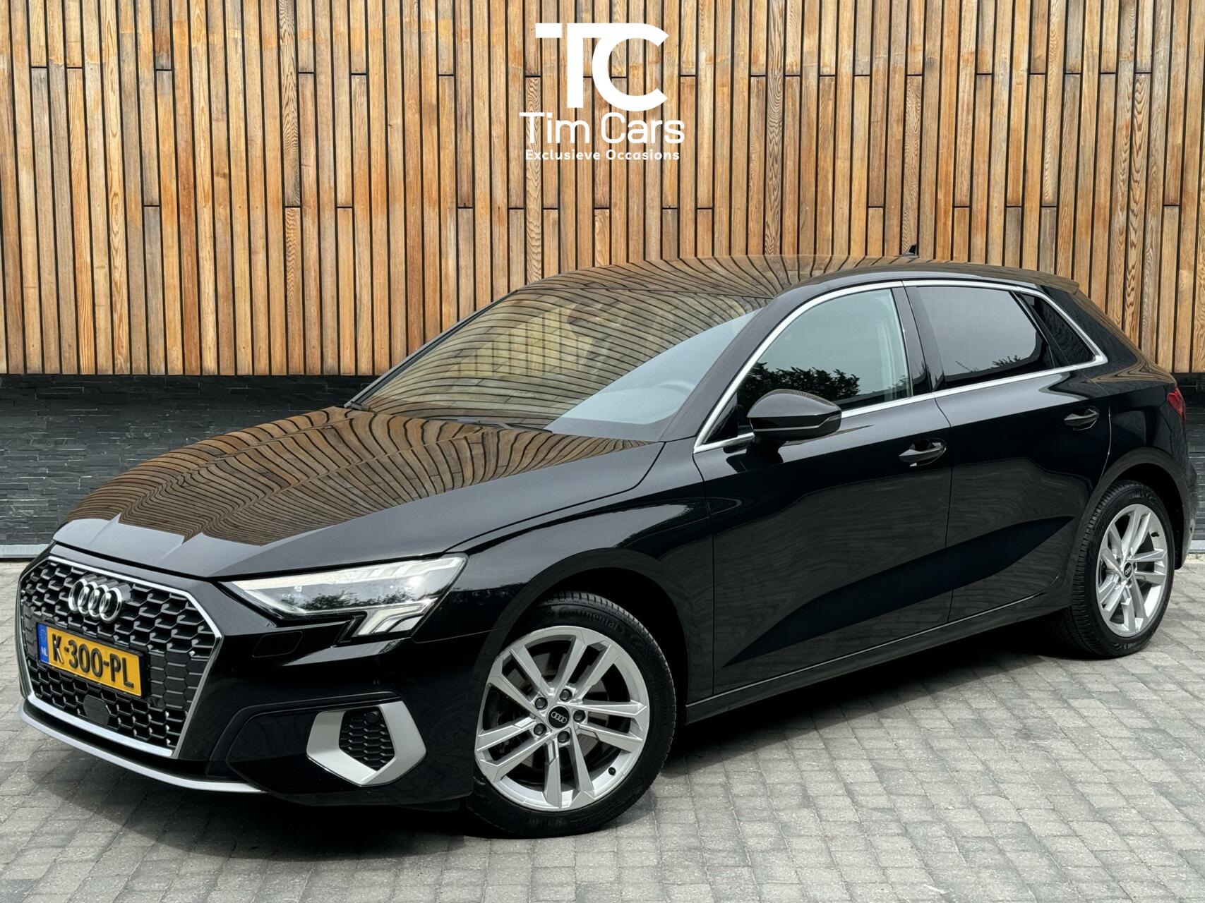 Audi A3 Sportback 35 TFSI S-tronic | Leer | Navi | Apple CarPlay | Getint glas | Digitaal dashboard | Parkeersensoren achter | Climate control | Stoelverwarming