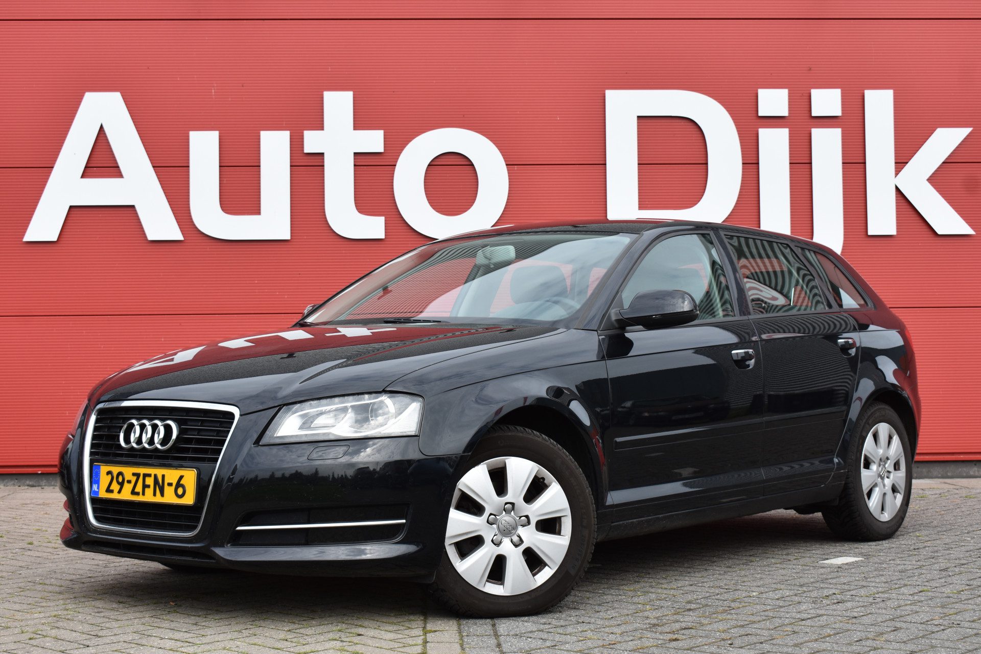 Audi A3 Sportback 1.4 TFSI Attraction Advance Automaat | Clima | Cruise | Radio/CD | Trekhaak | PDC | LMV