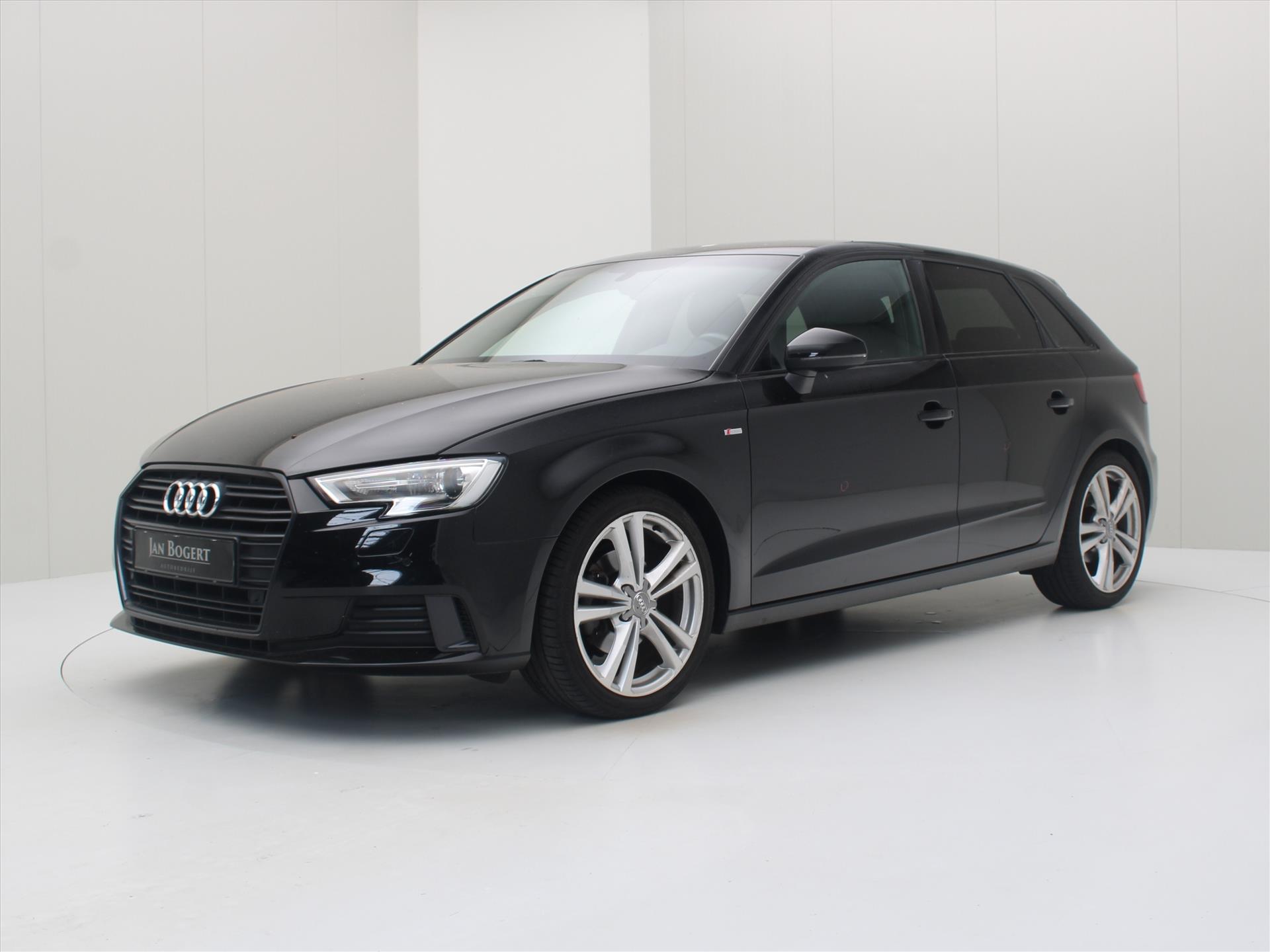 Audi A3 Sportback 1.5 TFSI 150pk 6-Bak S-Line Business [ XENON/LED+CRUISE+CLIMATE+NAVI+STOELVERWARMING+PDC V/A ]