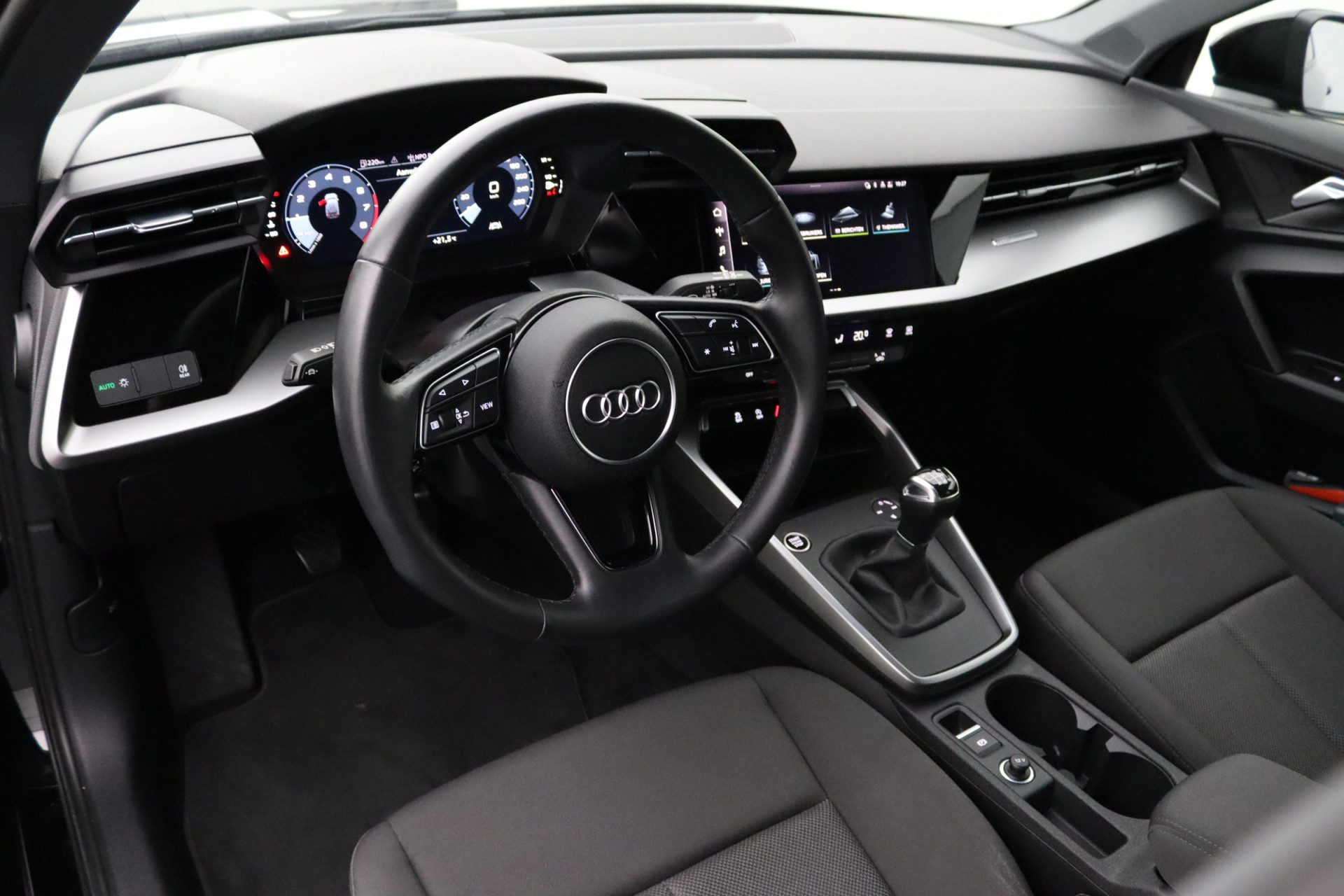 Audi A3 Sportback 30 TFSI Pro Line | Adaptieve cruise control | Parkeersensoren | LED koplampen