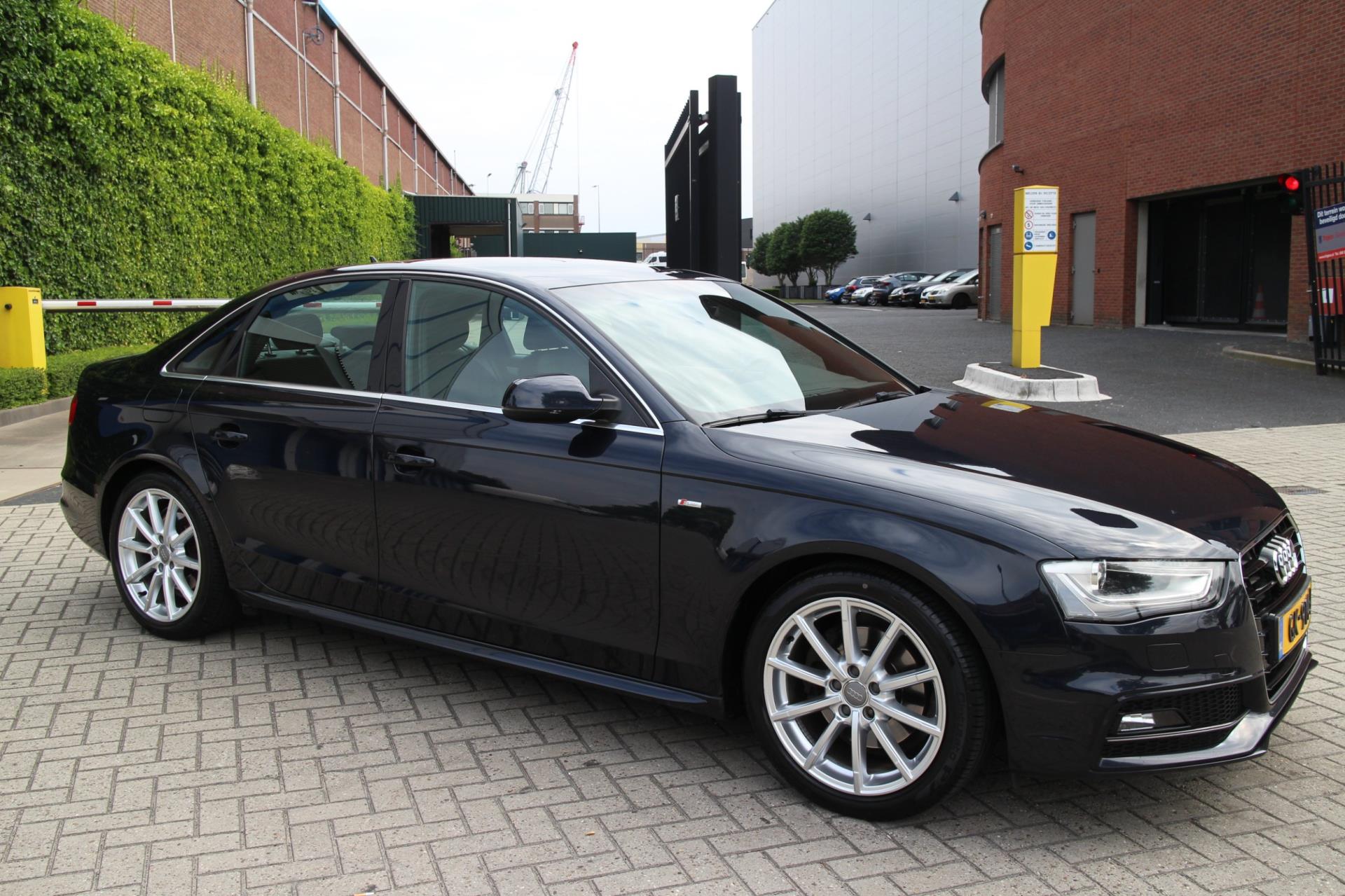 Audi A4 Limousine 1.8 TFSI S Edition