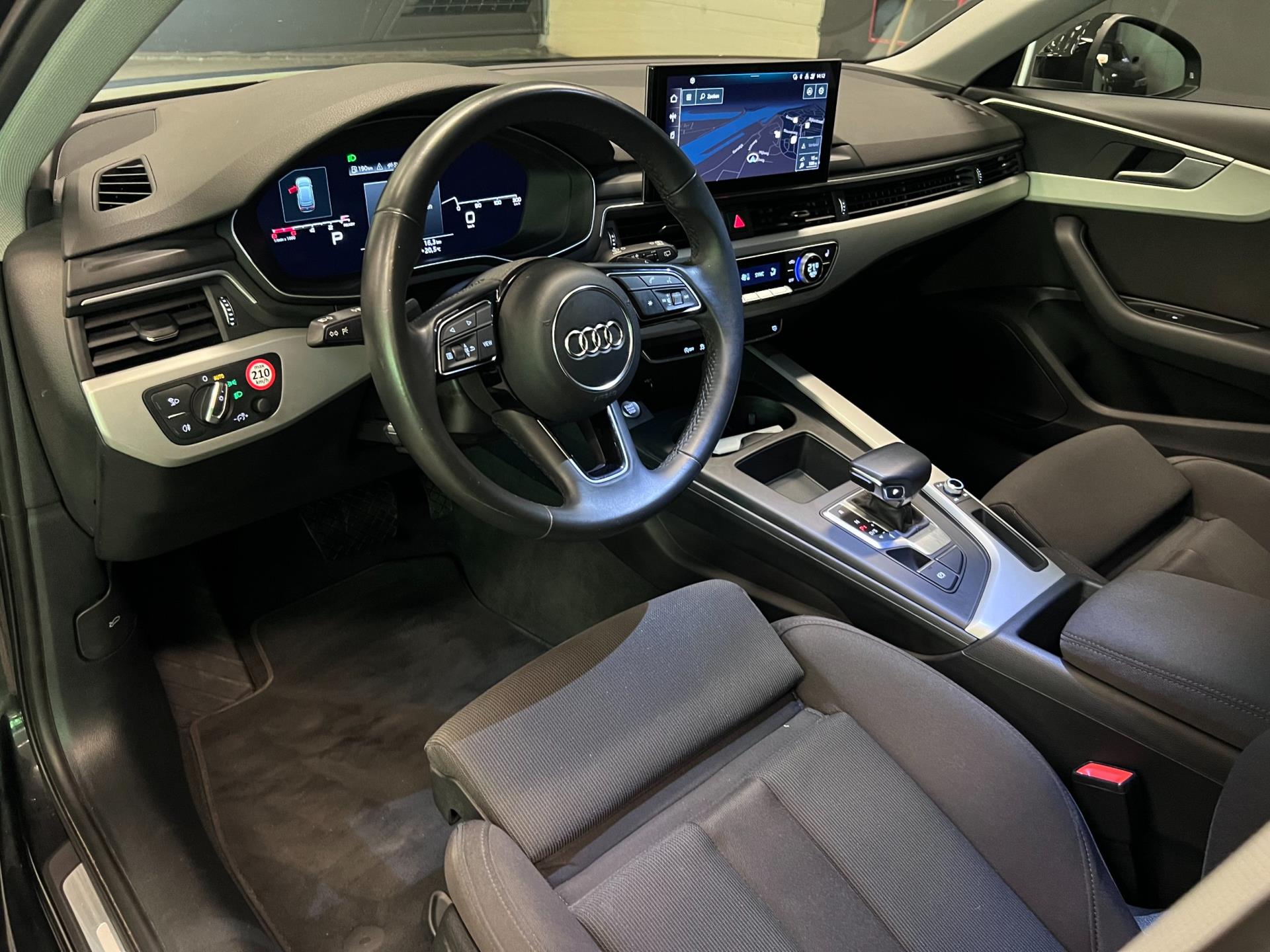 Audi A4 Avant 35 TFSI SPORT BLACK-LINE NAVI/V-COCKPIT/LED/DAB/CARPLAY/ECC/PDC/CRUISE///