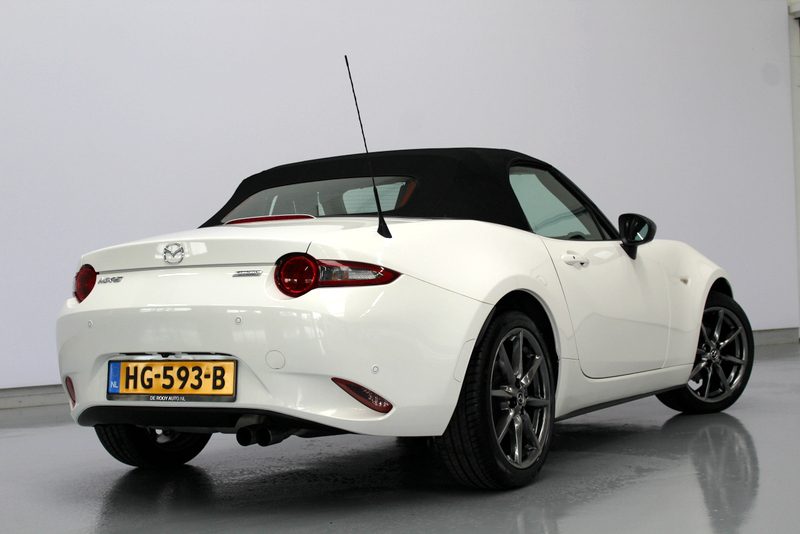 Mazda MX-5 1.5 SkyActiv-G 131 GT-M 131PK, LEER | NAVIGATIE | LED | VERWARMDE STOELEN | CAMERA | CARPLAY | CRUISE CONTROLE