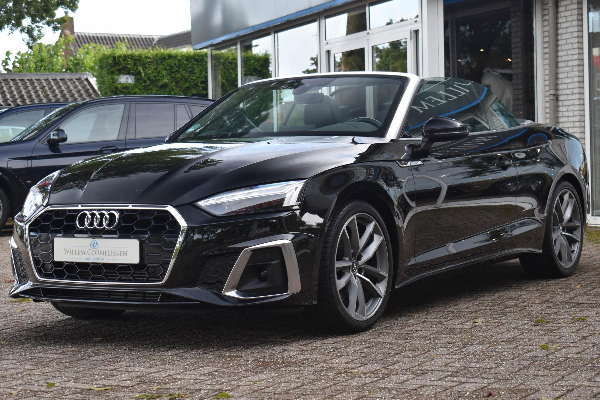 Audi A5 Cabriolet 40 TFSI S edition Virtual Dash Nekverwarming B&O