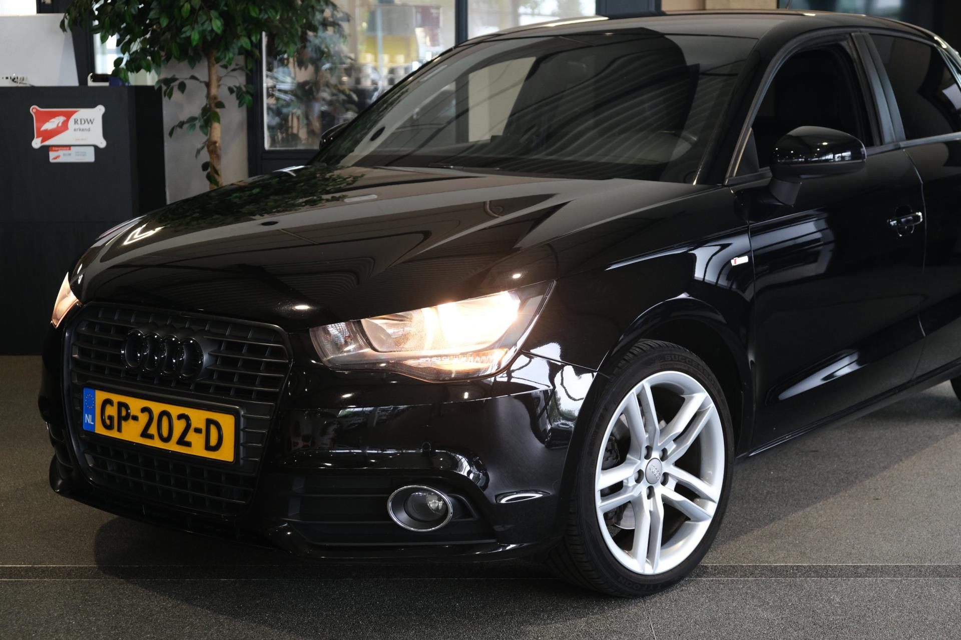 Audi A1 Sportback 1.4 TFSI S-Line S-tronic Navi Leder Pdc Stoelverw