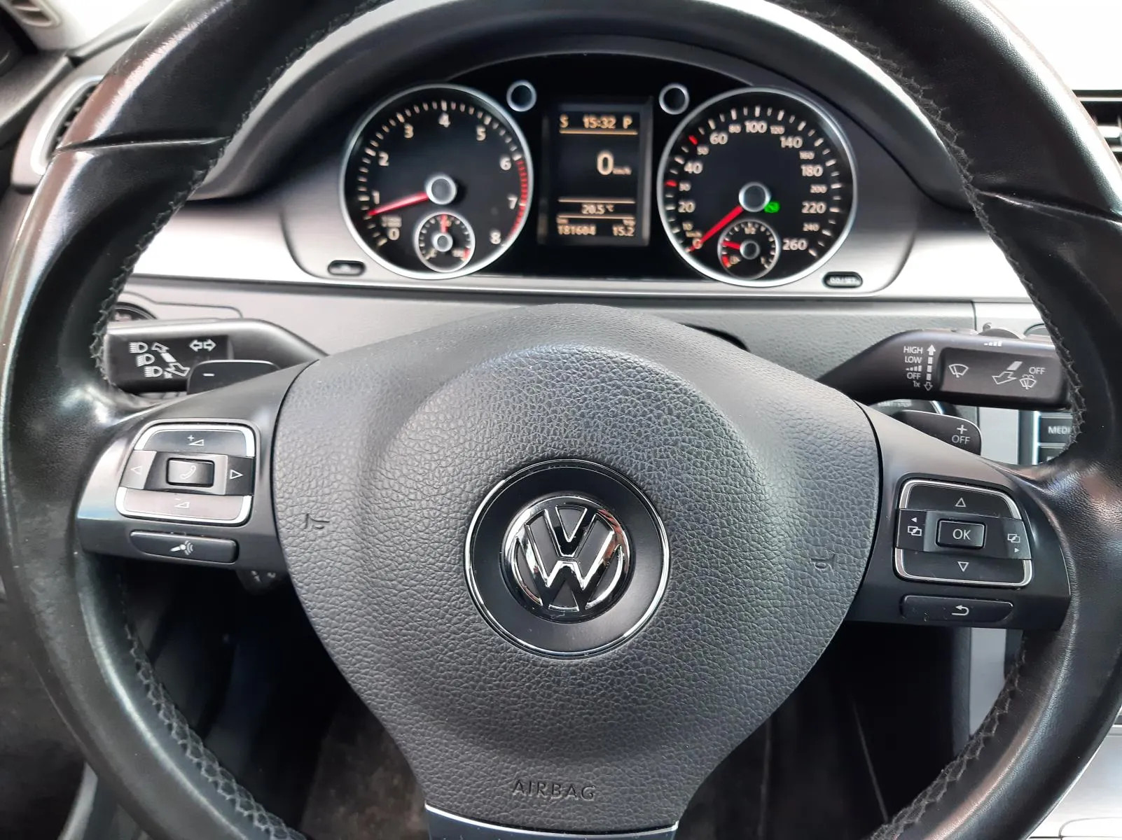 Volkswagen Passat 1.4 TSI 2011 DSG – Cruise, Navi