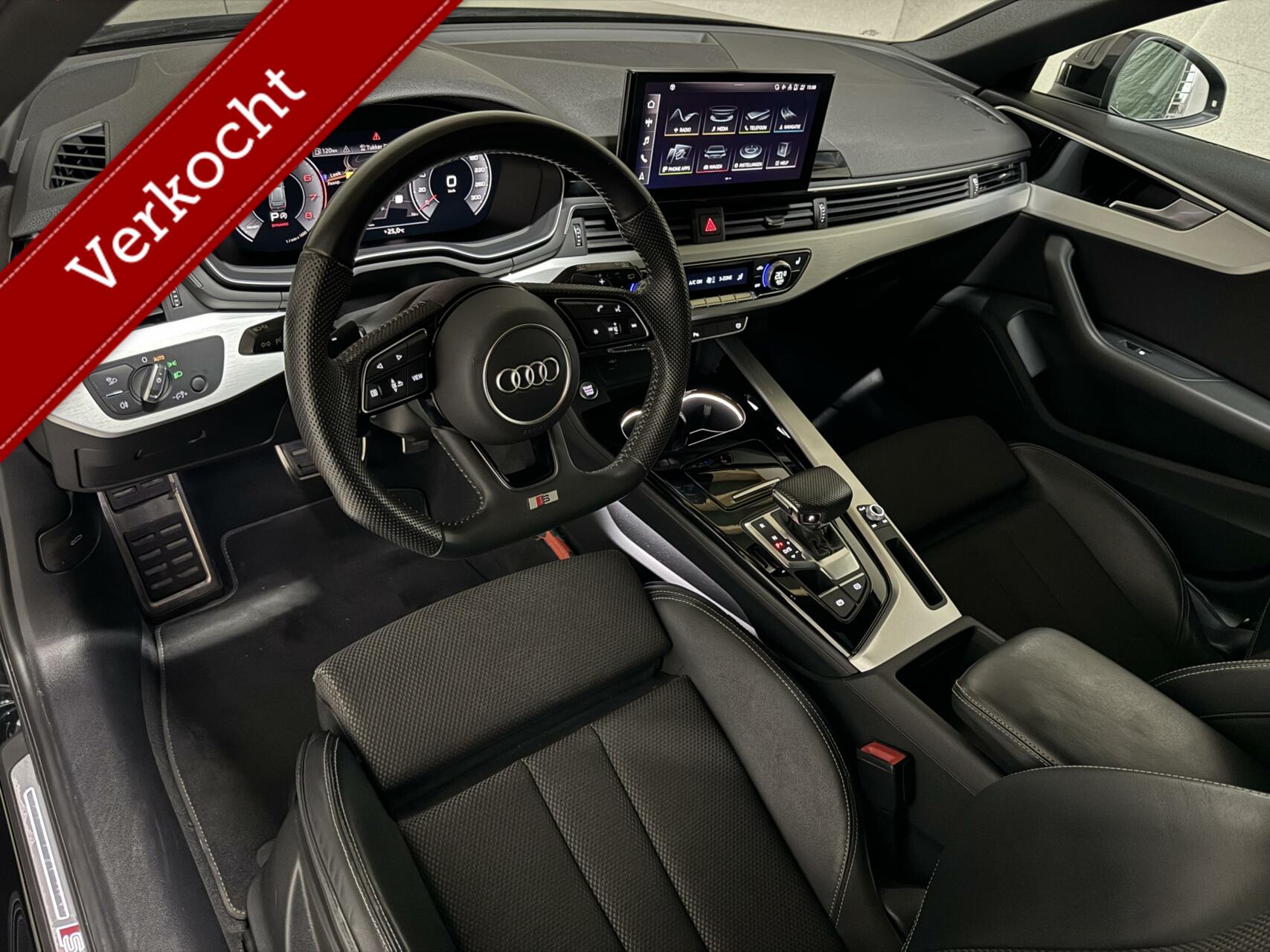 Audi A4 Avant 40 TFSI Black Edition S-Line Virtual CarPlay