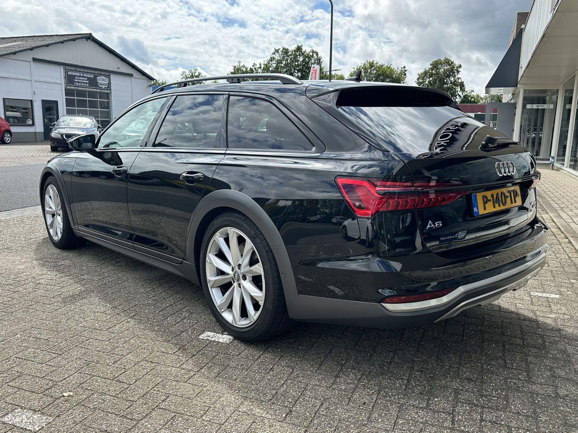 Audi A6 Allroad quattro 45 TDI | LED | PANO | Keyless | Luchtvering | Apple Carplay | Stoelen- Stuur en achterbank verwarmd | Trekhaak .