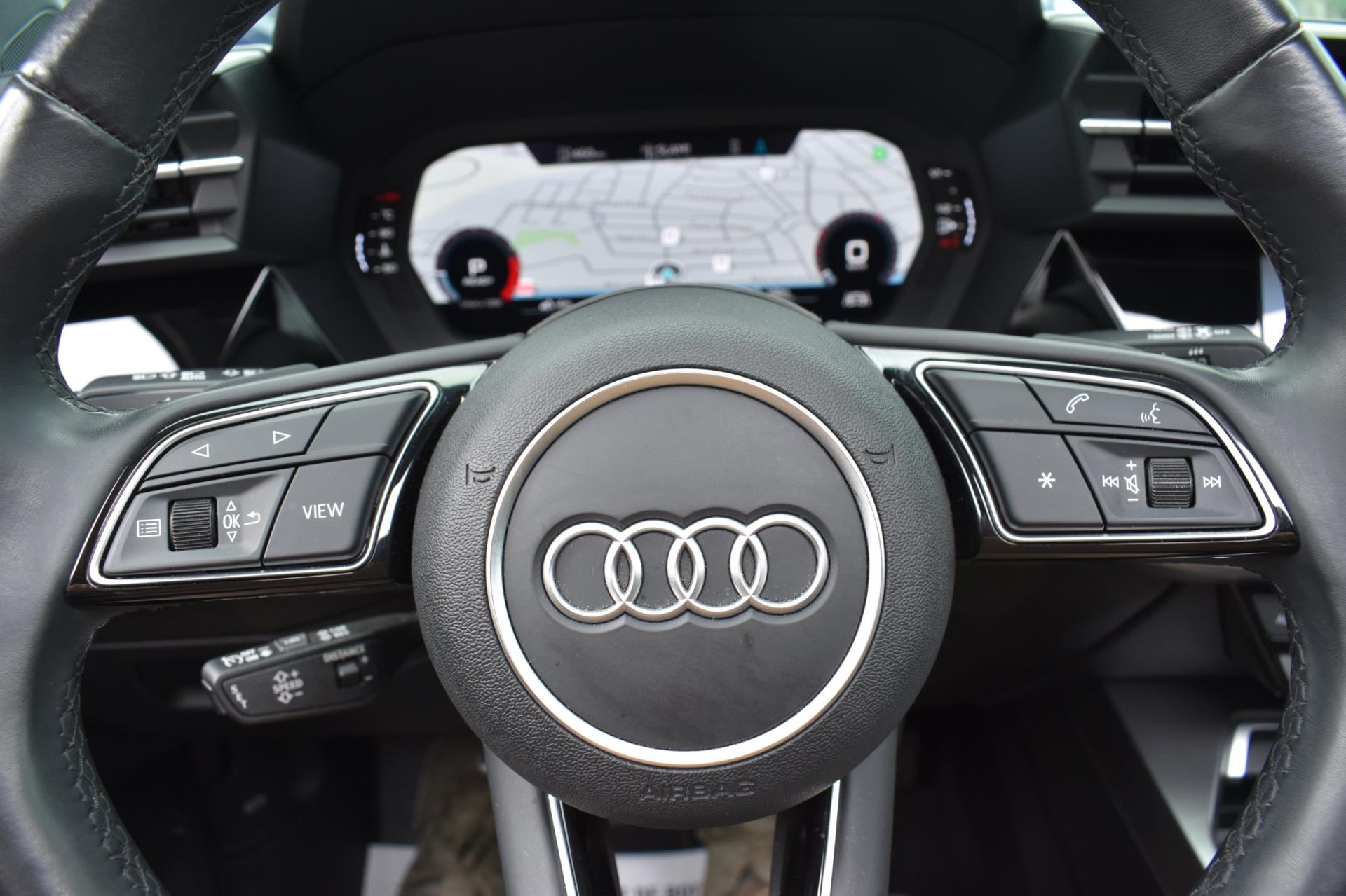 Audi A3 SPORTBACK 30 TFSI Advanced edition Pano navi Carplay