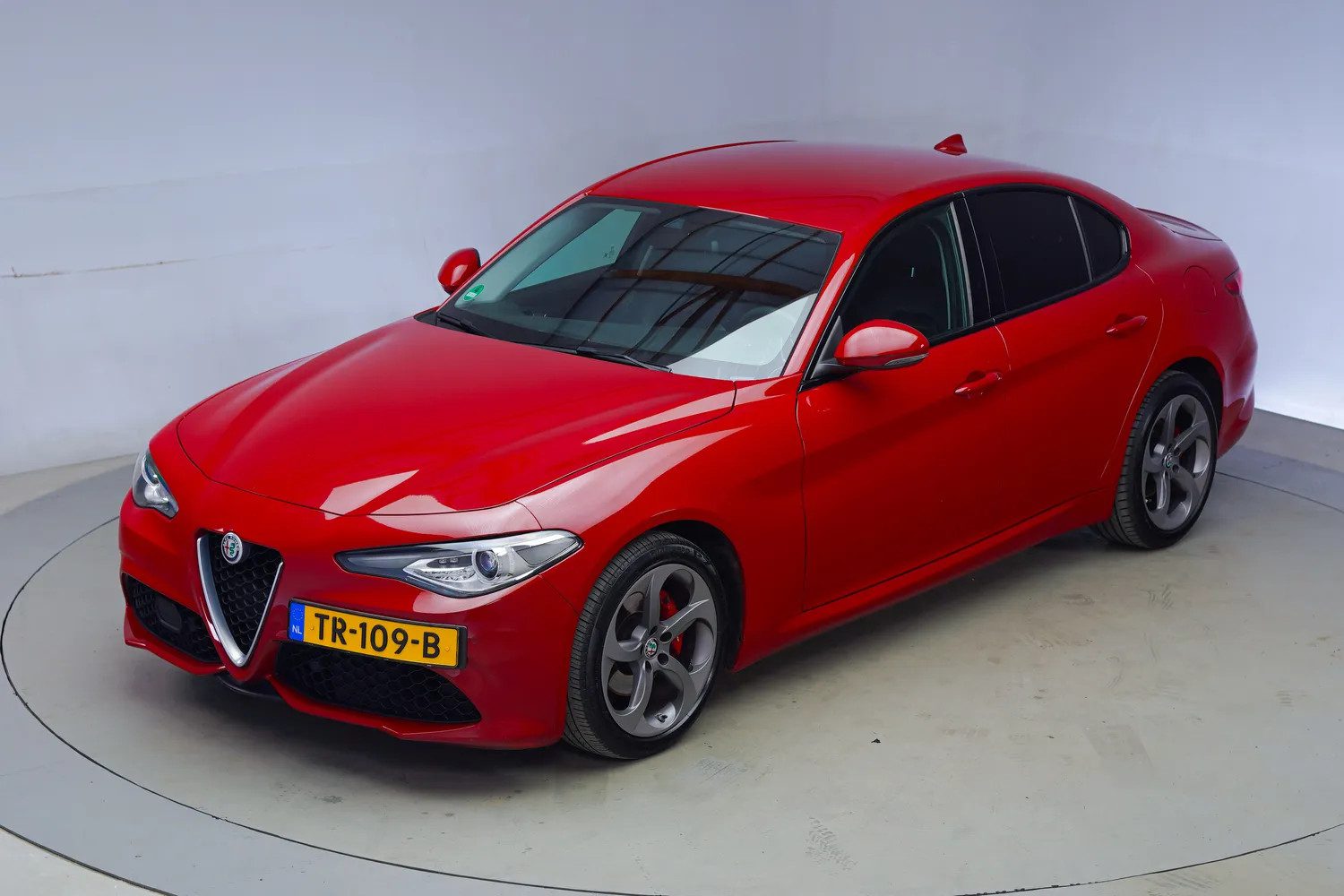 Alfa Romeo Giulia 2.0T Super Veloce Aut. [ Xenon Leder Navi Stoelverwarming ]