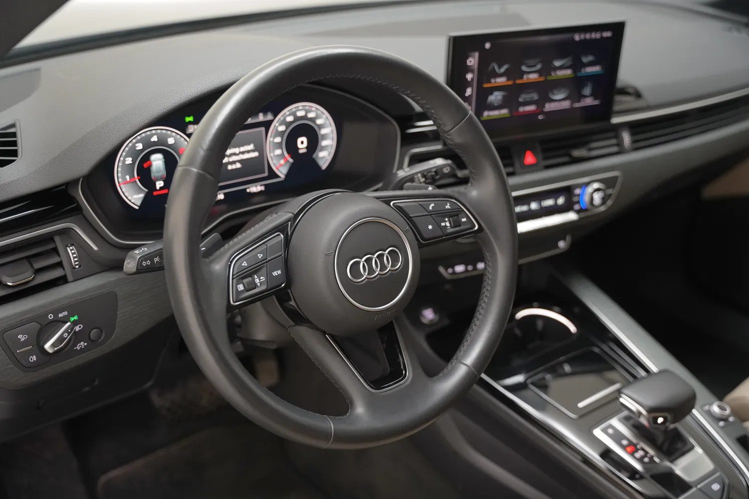 Audi A4 AVANT 35 TFSI Launch Edition Business Aut. [ Virtual cockpit Leder Full led ]