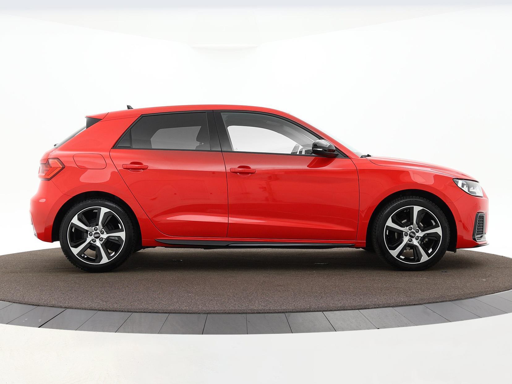 Audi A1 Sportback 25 Tfsi 95pk S-tronic Advanced edition | Airco | Cruise Control | P-Sensoren | DAB | Smartphone Interface | Getint Glas | 17” Inch | Garantie t/m 25-08-2026 of 100.000km