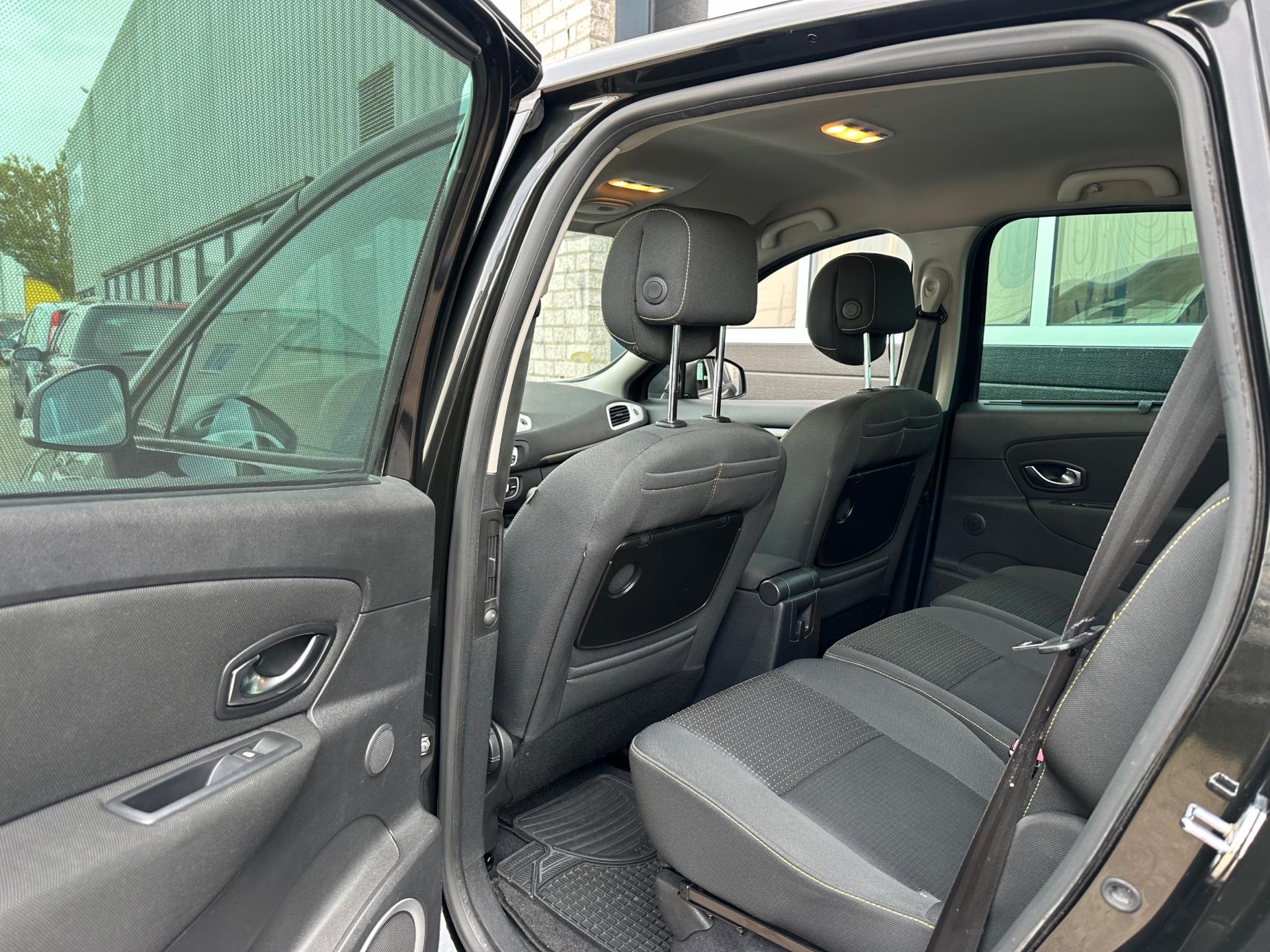 Renault Scénic Renault Scénic 1.6 Dynamique Met 1 Jaar APK