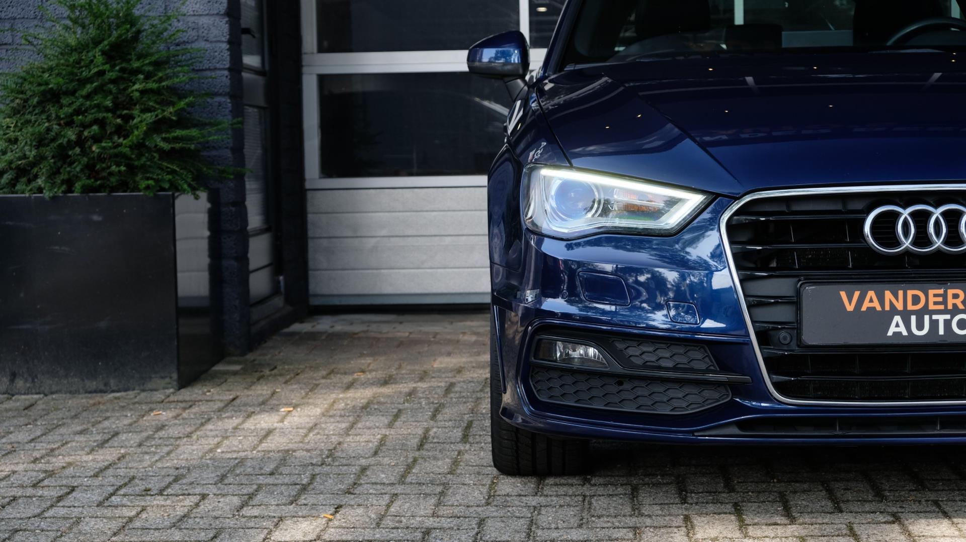 Audi A3 SPORTBACK 1.4 TFSI 150PK S-Line Panorama dak