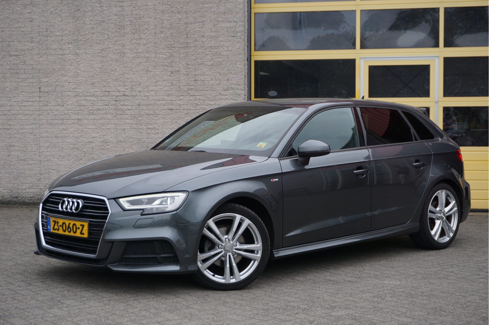 Audi A3 Sportback 35 TFSI 150PK! Automaat 5drs 2x S-Line BJ2019 Lmv 18″ | Led | Navi | Dynamische knipperlichten | Sideskirts | Virtual