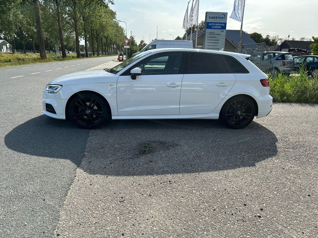 Audi A3 Sportback 1.5 TFSI CoD Sport S Line Edition