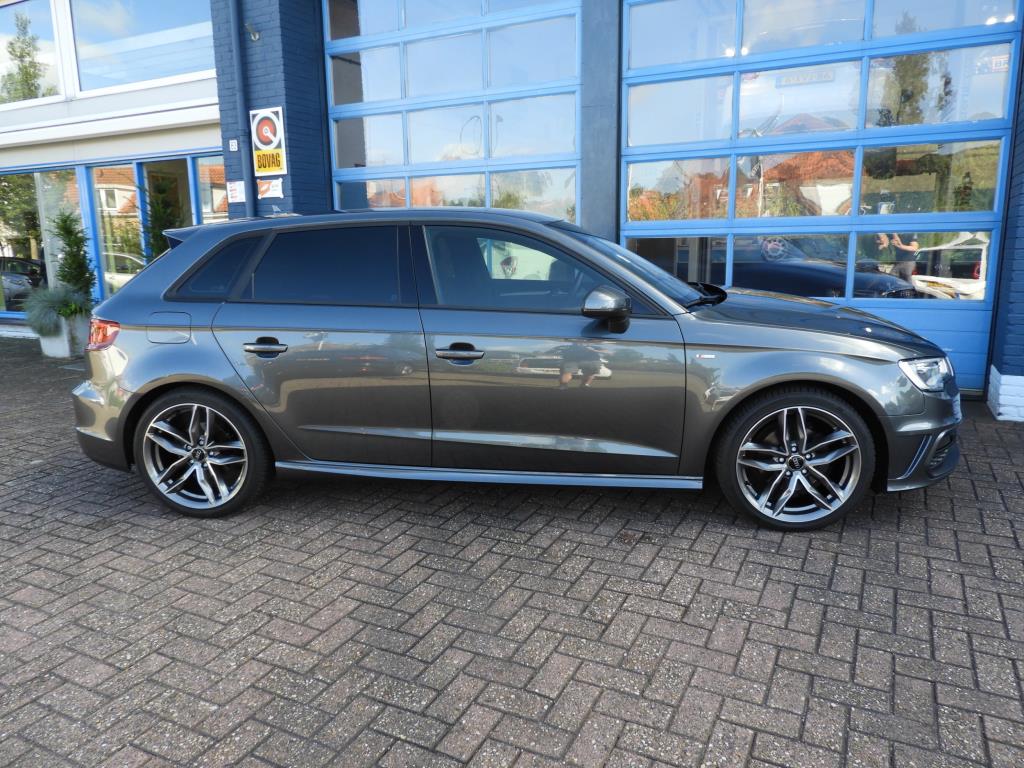 Audi A3 Sportback 1.2 TFSI Ambition Sport Edition 3x S-line