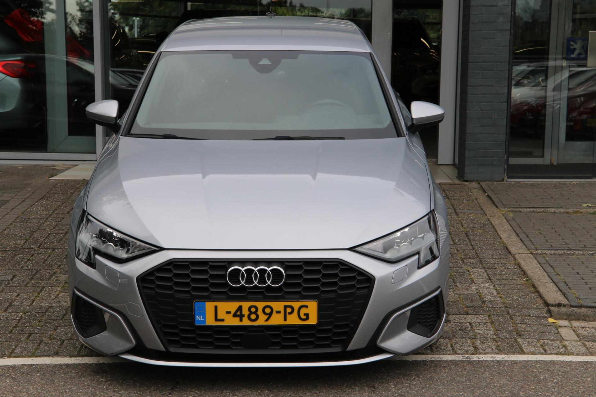 Audi A3 Sportback 30 TFSI Pro Line DEALER OND. NL-AUTO NAP!