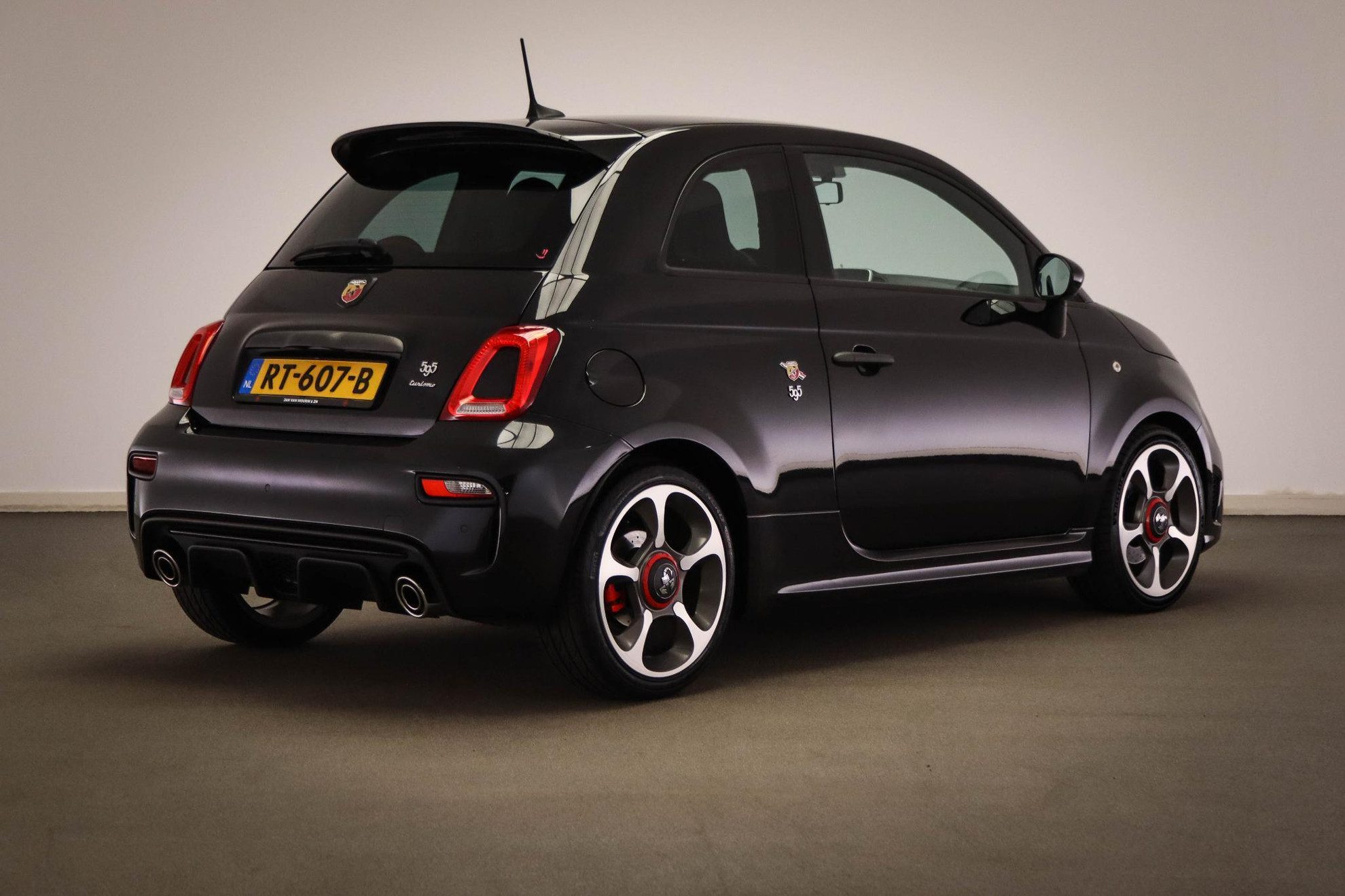 Abarth 500 1.4 T-Jet Abarth Turismo | LEDER | CLIMA |  UCONNECT | NAVI | DAB | PDC | 17″