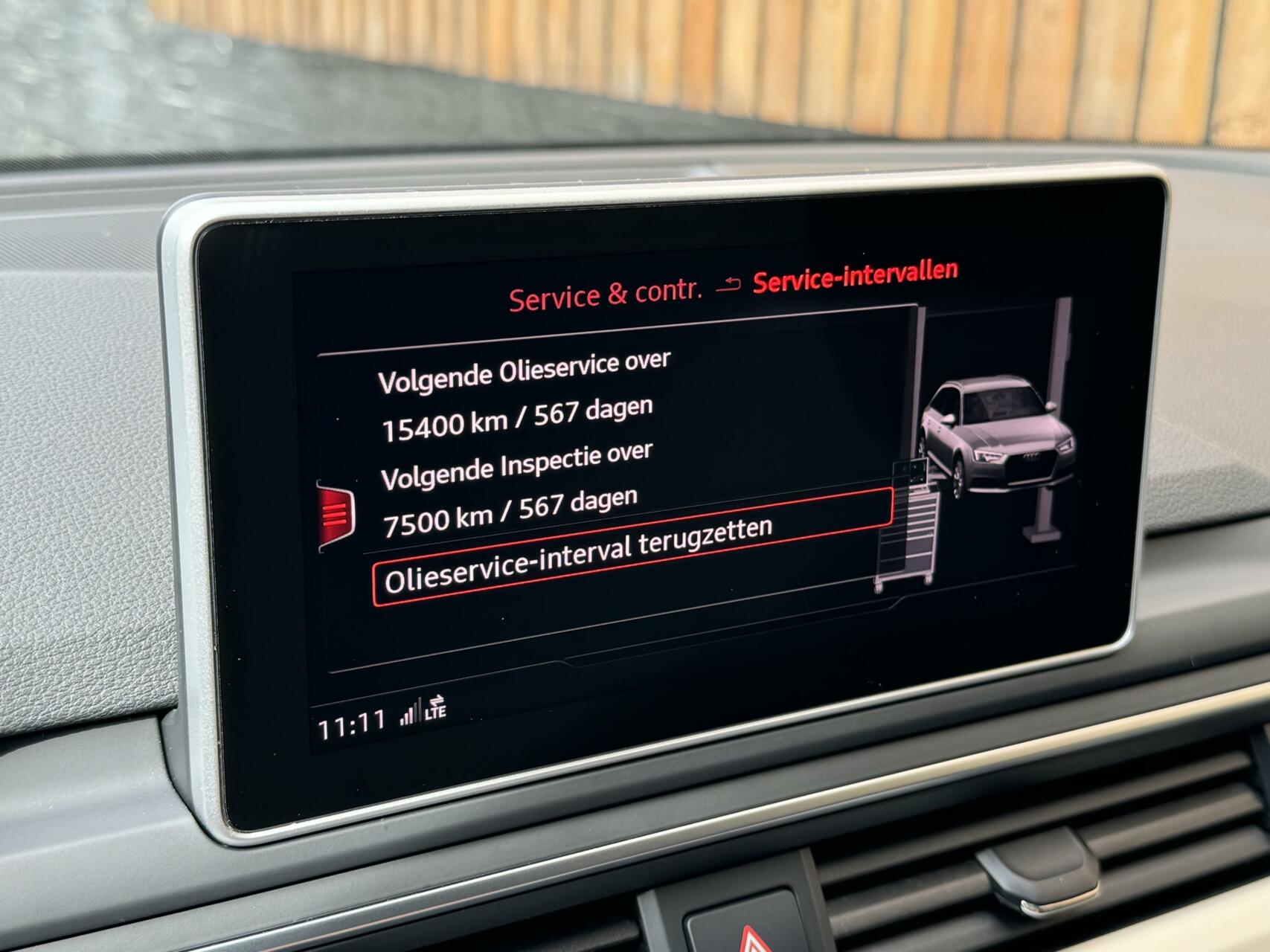 Audi A4 Avant 40 TFSI Sport S line Automaat | Pano | Leer | Bang&Olufsen Audio | Parkeersensoren voor en achter | Getint glas | Digitale dashboard