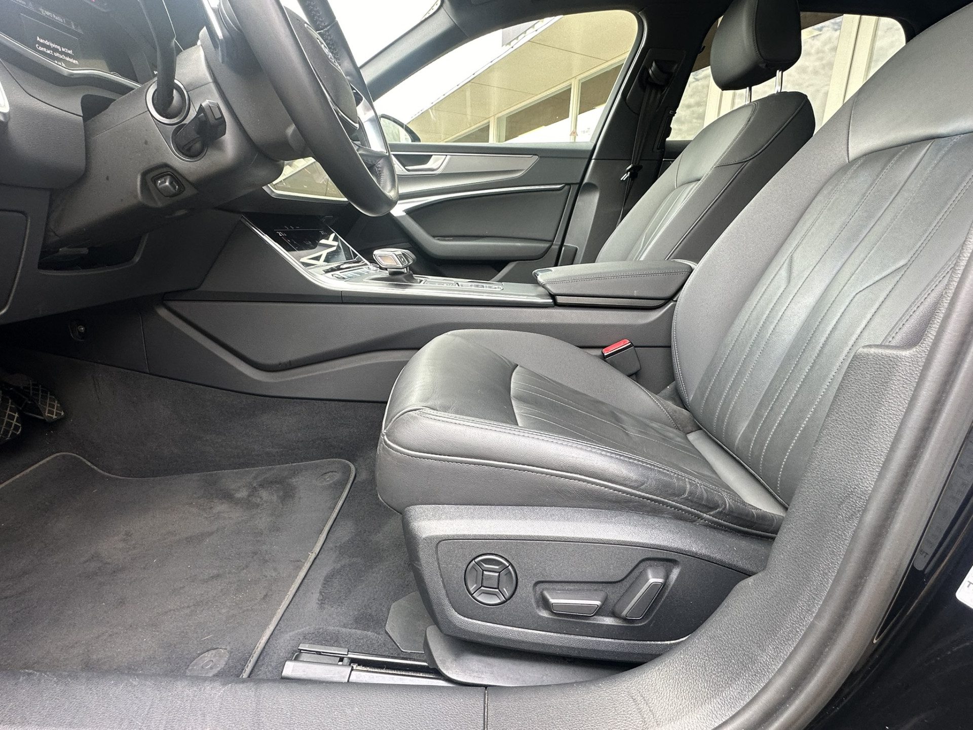 Audi A6 Allroad quattro 45 TDI | LED | PANO | Keyless | Luchtvering | Apple Carplay | Stoelen- Stuur en achterbank verwarmd | Trekhaak .