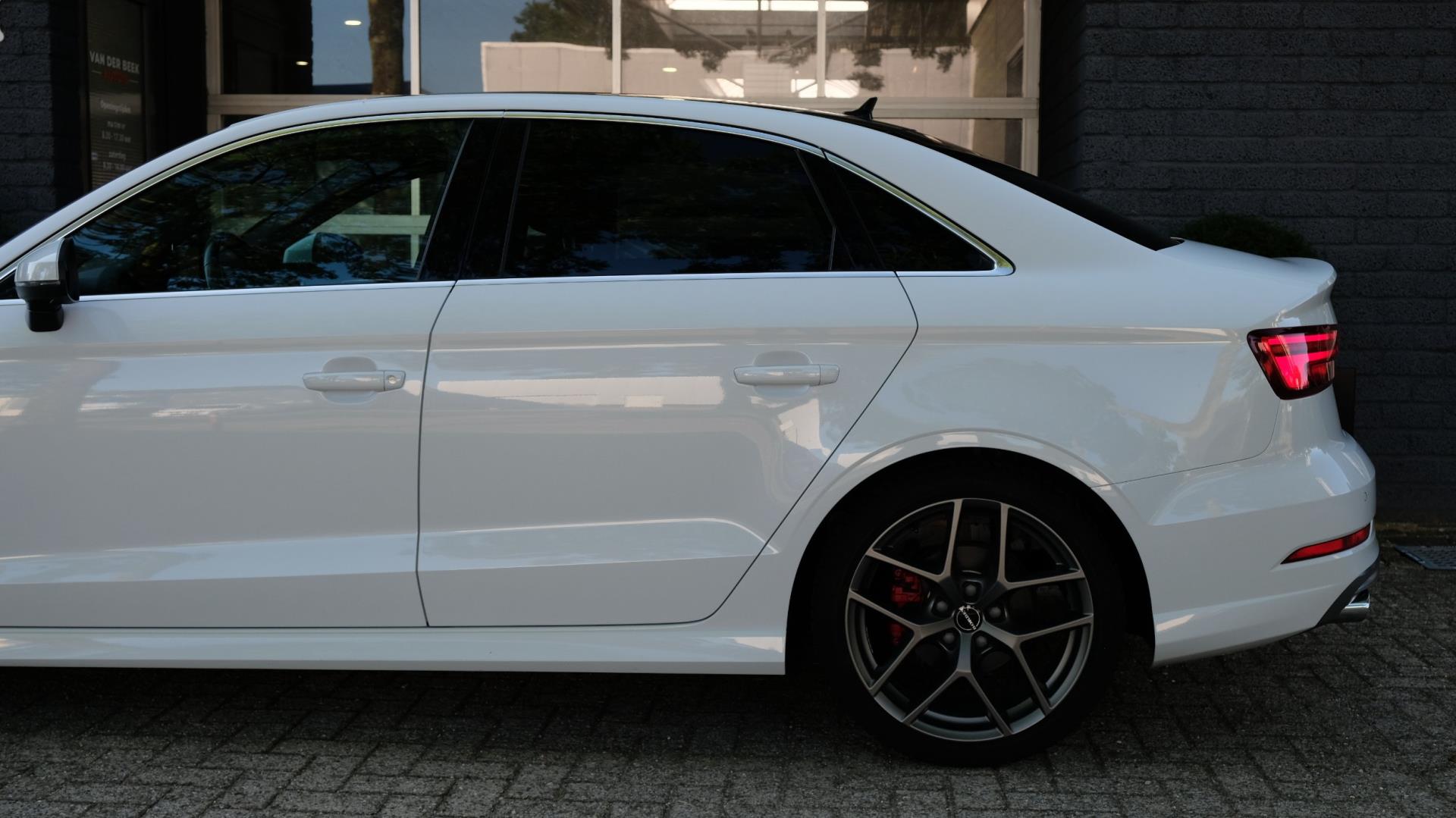 Audi A3 Limousine 1.4 TFSI S3 uitgevoerd! ACC|Carplay|Virtual