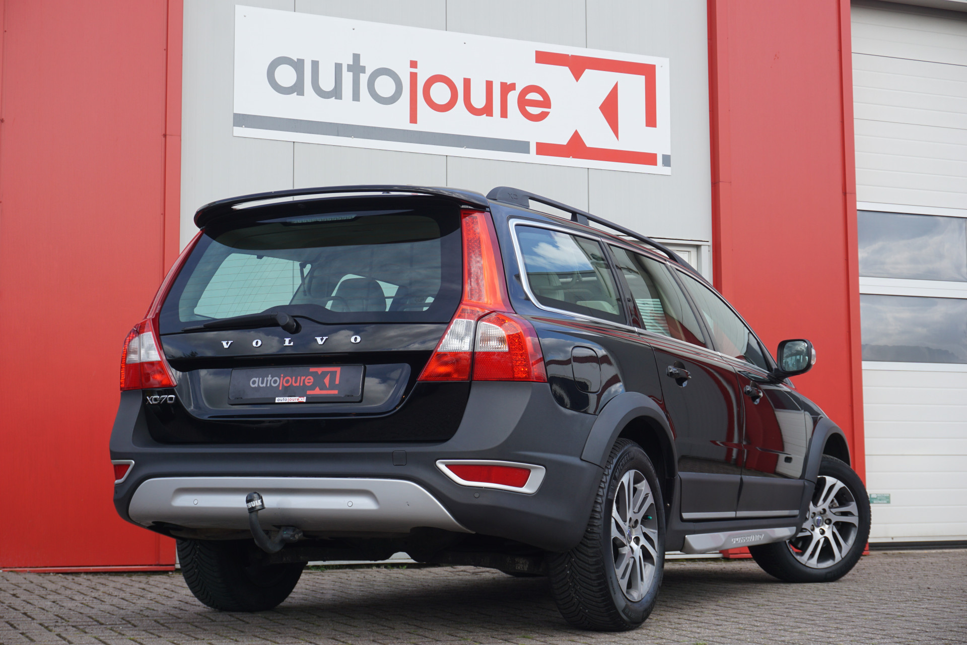 Volvo XC70 2.0 D3 FWD Limited Edition | 5-Cilinder | Schuidak | Leder | Trekhaak | Origineel NL |