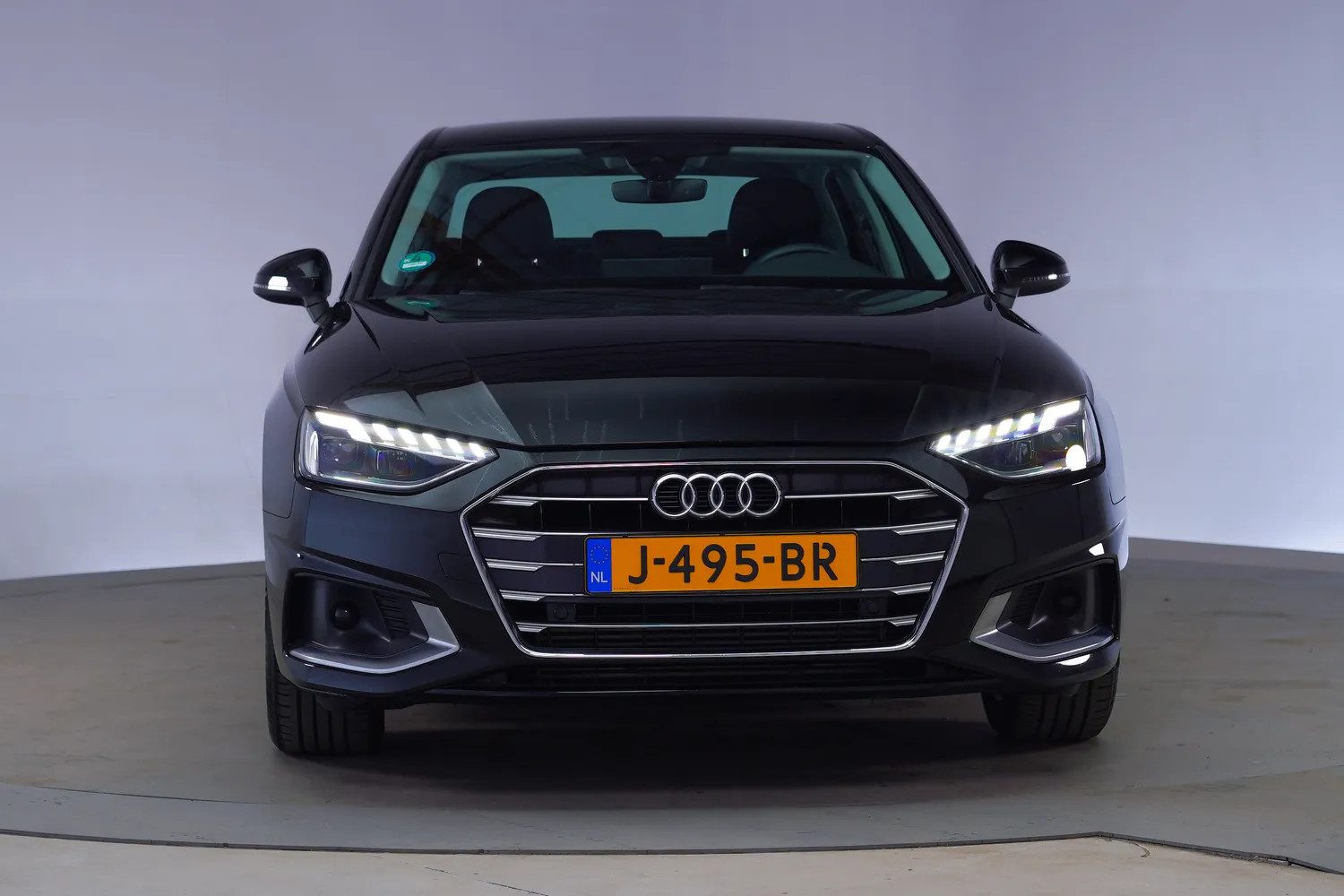 Audi A4 LIMOUSINE 35 TFSI Launch Edition Aut. [ LED Virtual+ Sportstoelen ]