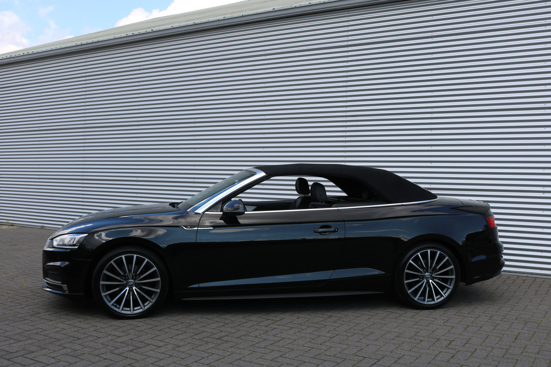 Audi A5 Cabriolet 2.0 TFSI S-Line Aut (Sportinterieur Clima Cruise Full-Led 19InchLMV Windschot Pdc V+A)