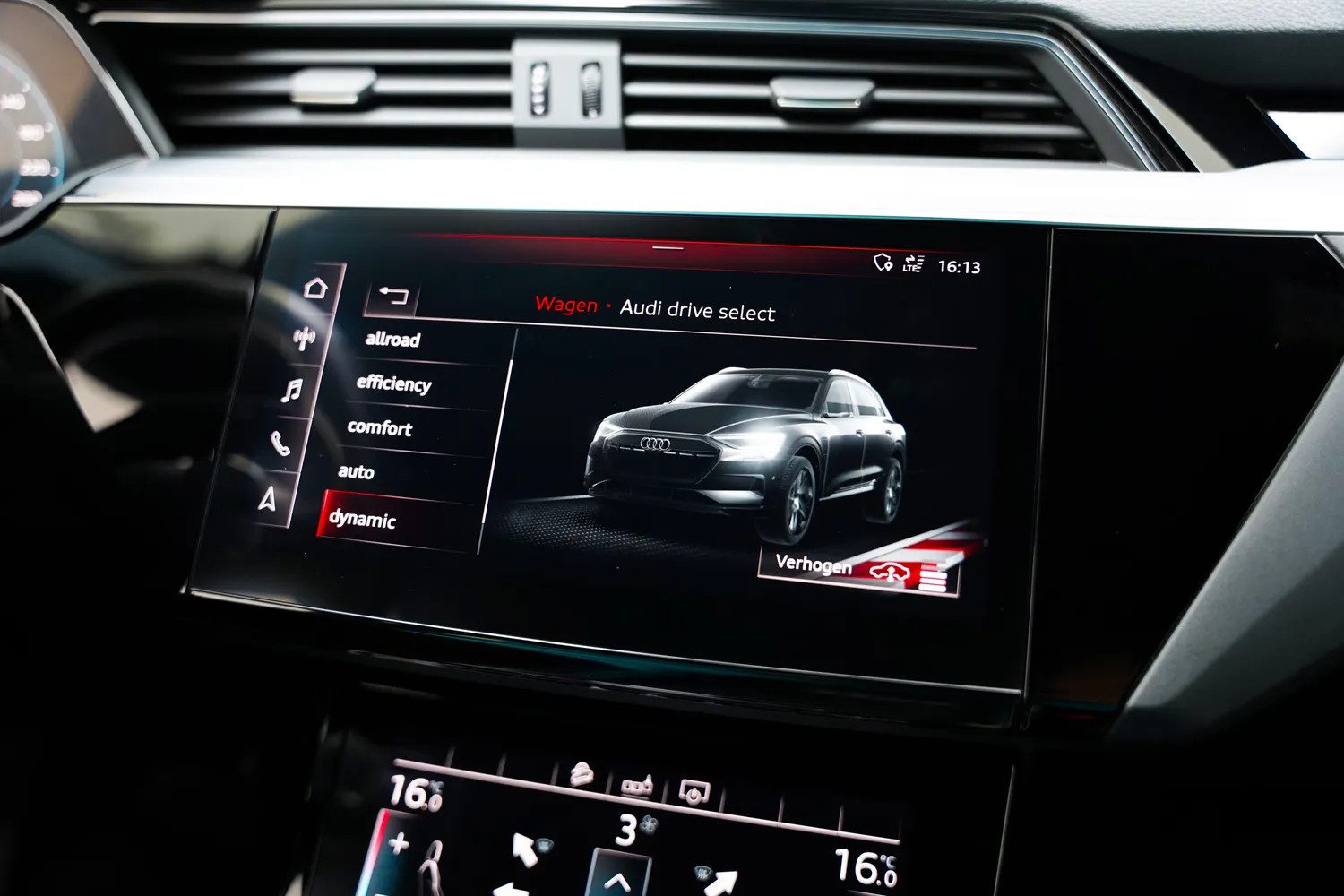 Audi e-tron 55 Quattro Advanced Pro Line Plus [ S-Line int. Luchtvering ]