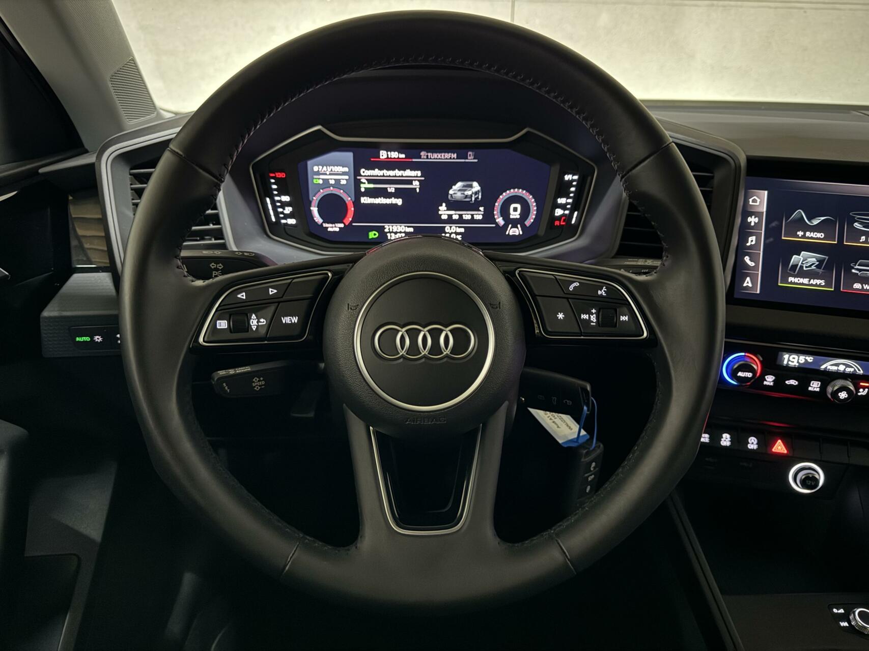 Audi A1 Sportback 30 TFSI S-Line 18” Virtual  CarPlay NAP