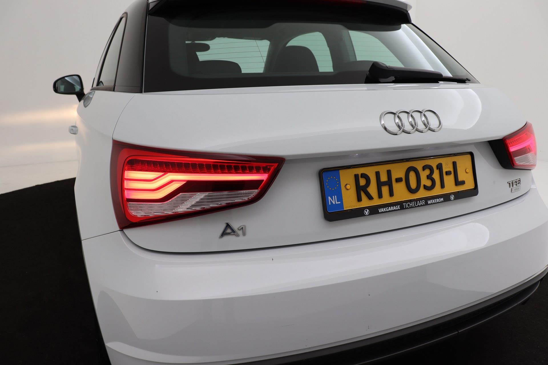 Audi A1 1.0 TFSI Adrenalin | S-Line | Automaat | Org NL | Facelift |