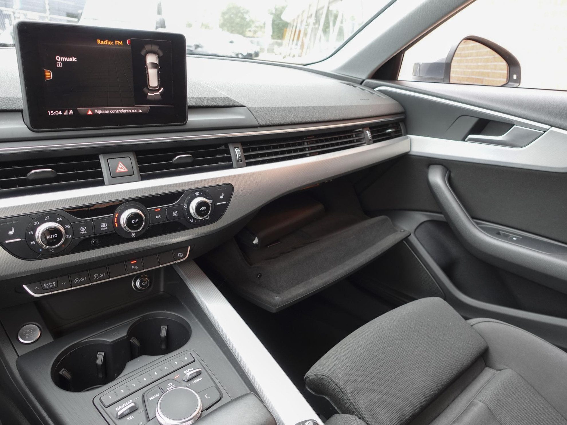 Audi A4 Avant 40 TFSI 190pk S-Tronic Sport hybride Climate Control Elektrisch bedienbare achterklep Cruise Control Adaptive Stoelverwarming Interieur-pakket S line Competition Led