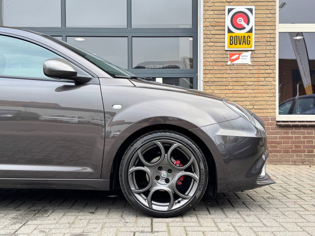 Alfa Romeo MiTo 0.9 TWINAIR BUSINESS SUPER NAVI/CRUISE/PDC/18LMV/NL-AUTO