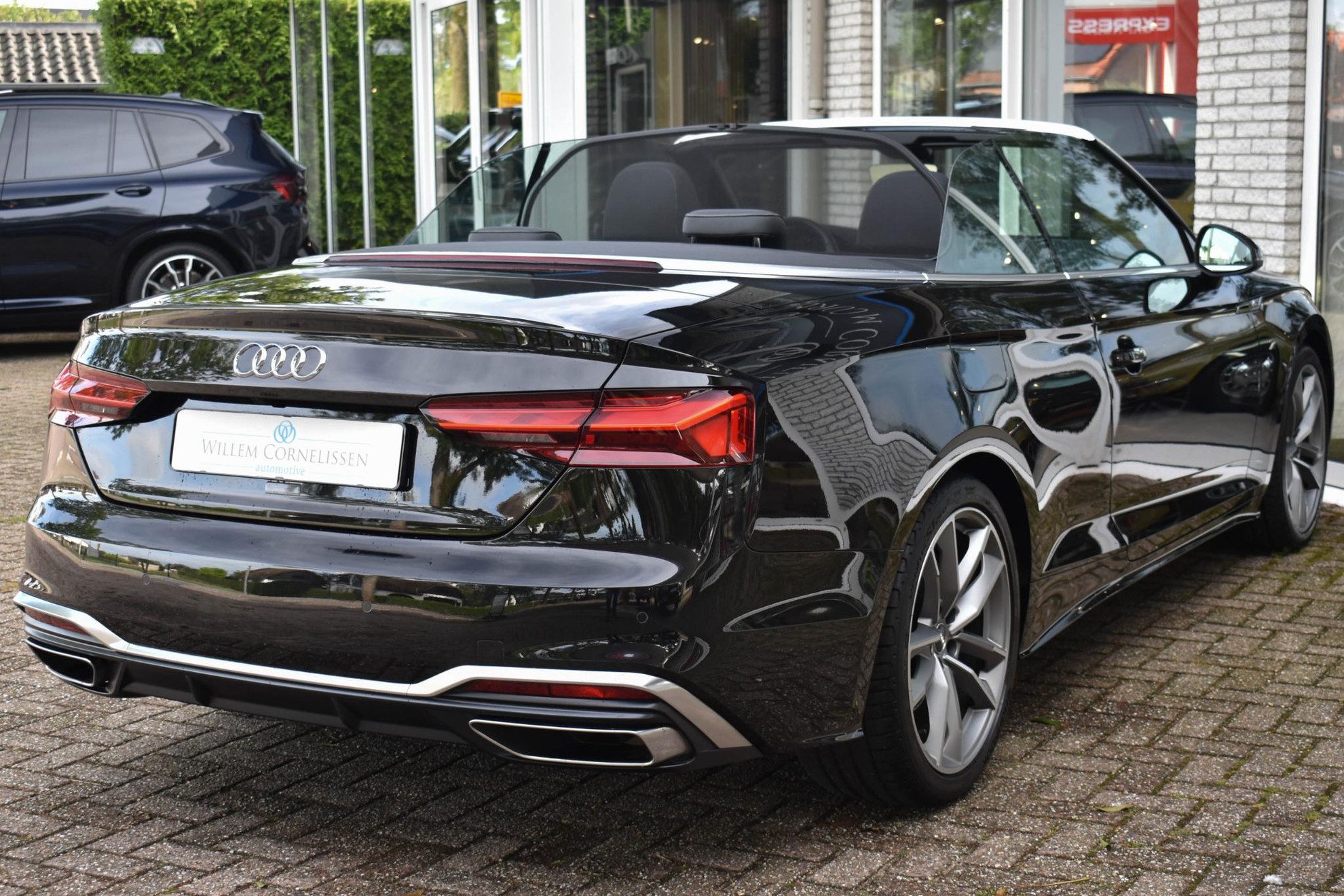 Audi A5 Cabriolet 40 TFSI S edition Virtual Dash Nekverwarming B&O