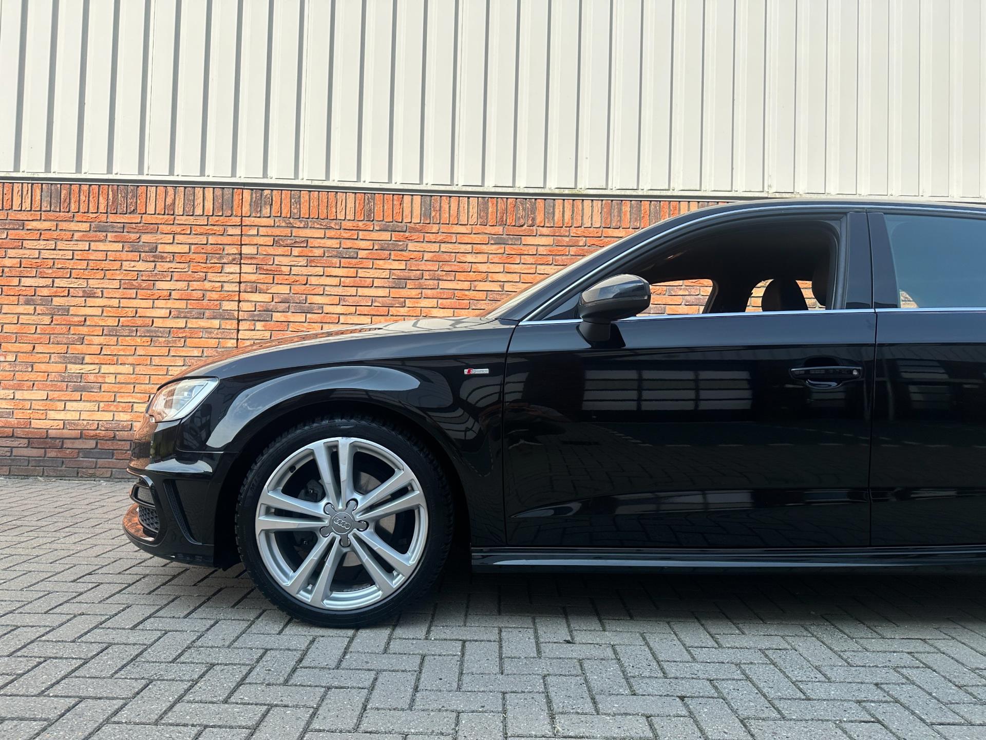 Audi A3 Sportback 1.4 TFSI CoD Ambition Sport Edition |S-Line|