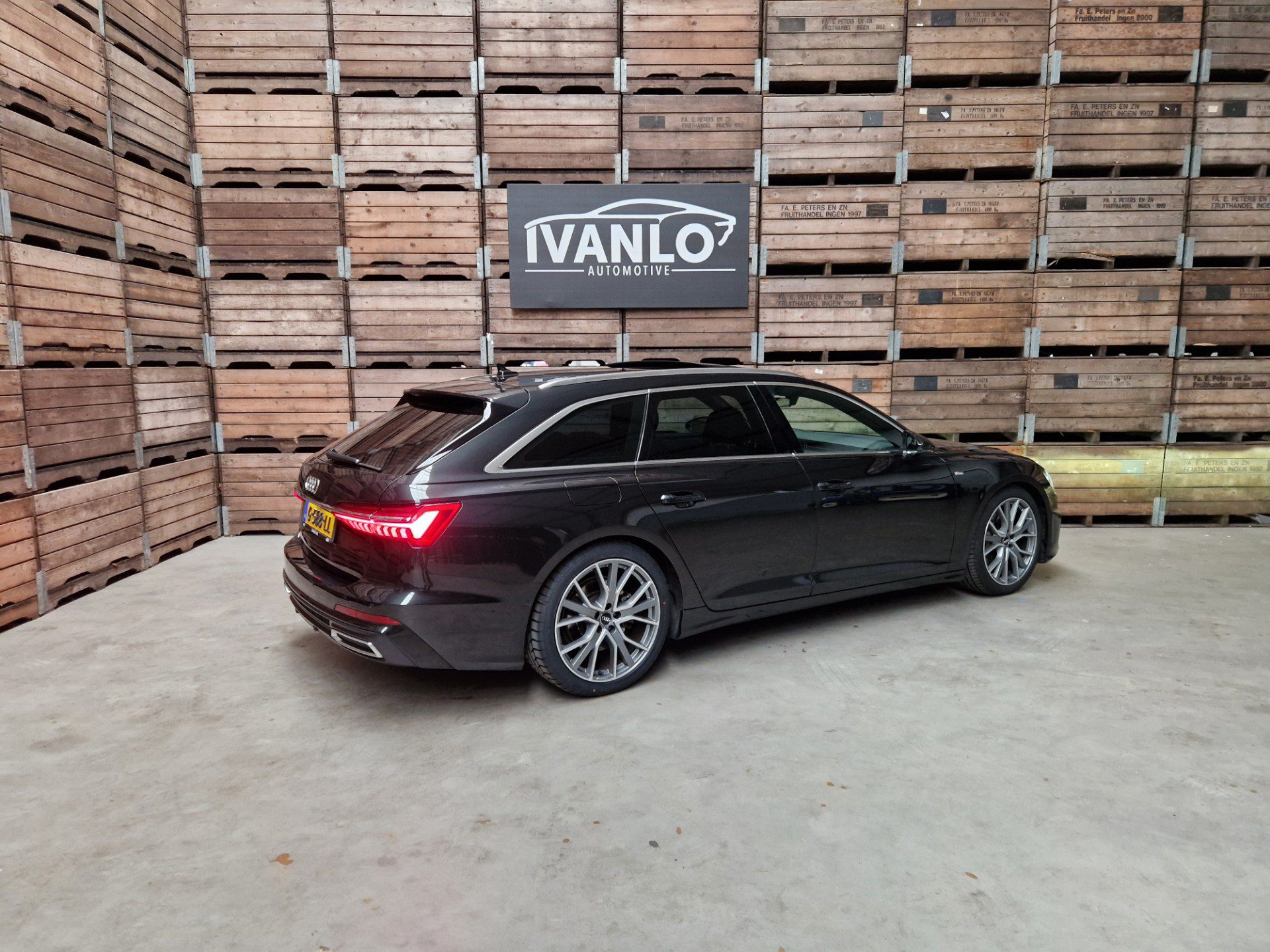 Audi A6 Avant 45 TFSI S edition 3x S-line Led Pano trekhaak VCP 360 B&O 20″LM