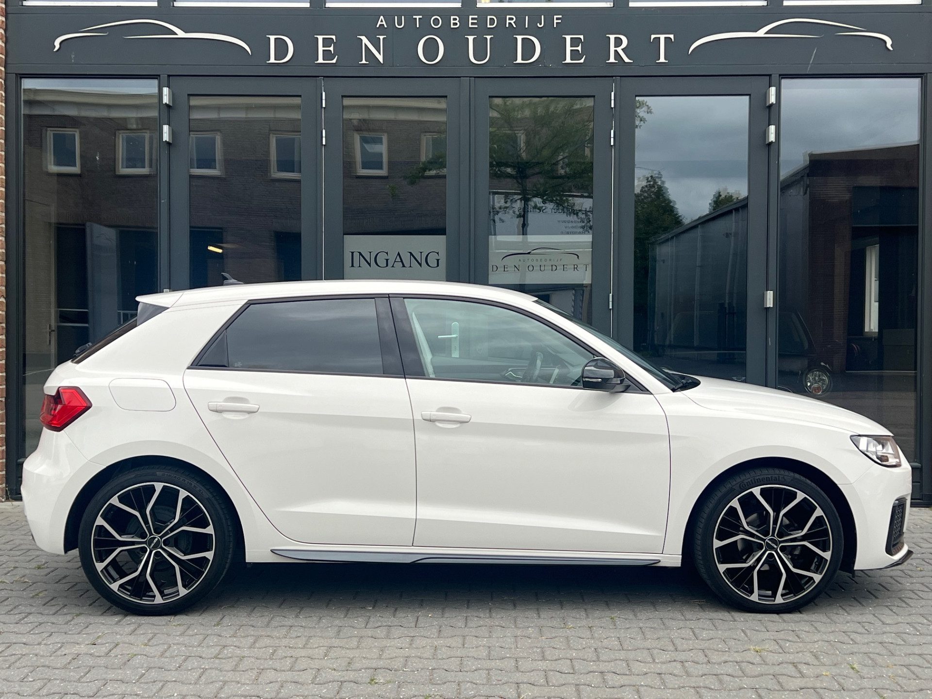 Audi A1 Sportback Automaat 25 TFSI epic / APPLE CARPLAY / VIRTUAL COCKPIT