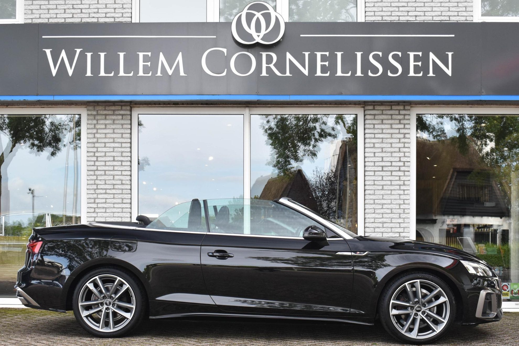 Audi A5 Cabriolet 40 TFSI S edition Virtual Dash Nekverwarming B&O