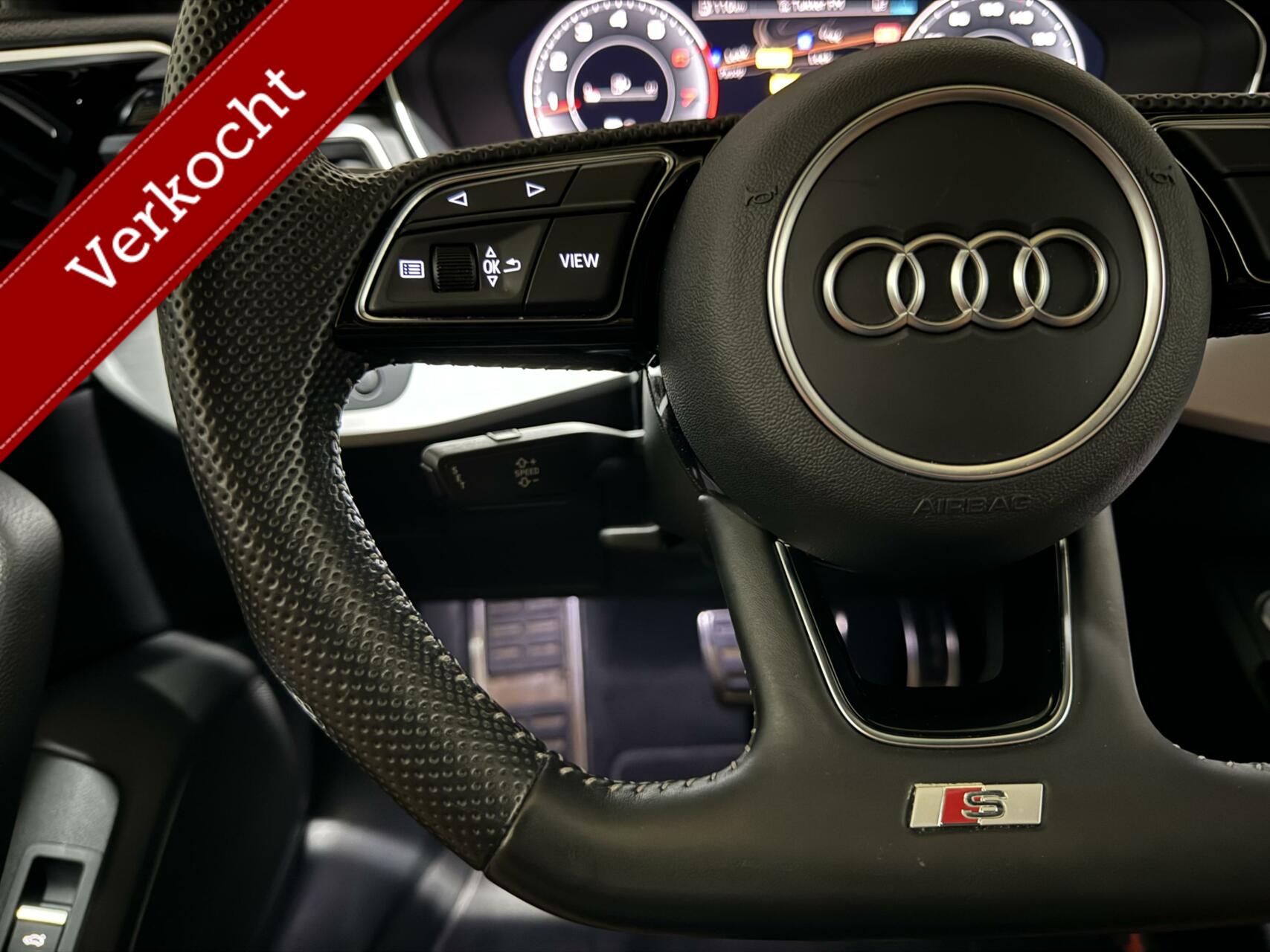 Audi A4 Avant 40 TFSI Black Edition S-Line Virtual CarPlay