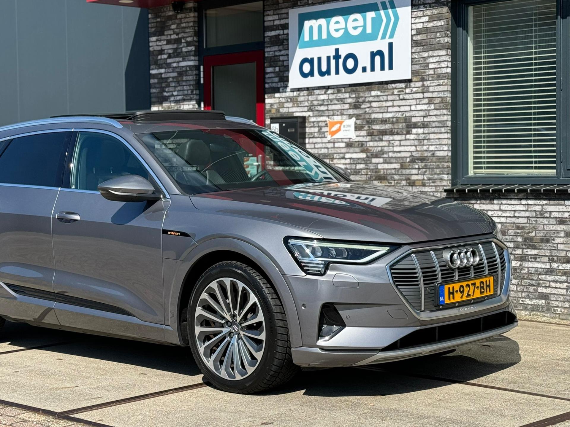 Audi E-tron E-tron 55 quattro S-LINE PANO l B&O l CARPLAY l ORG.NL l 21INCH l DEALER ONDERHOUDEN