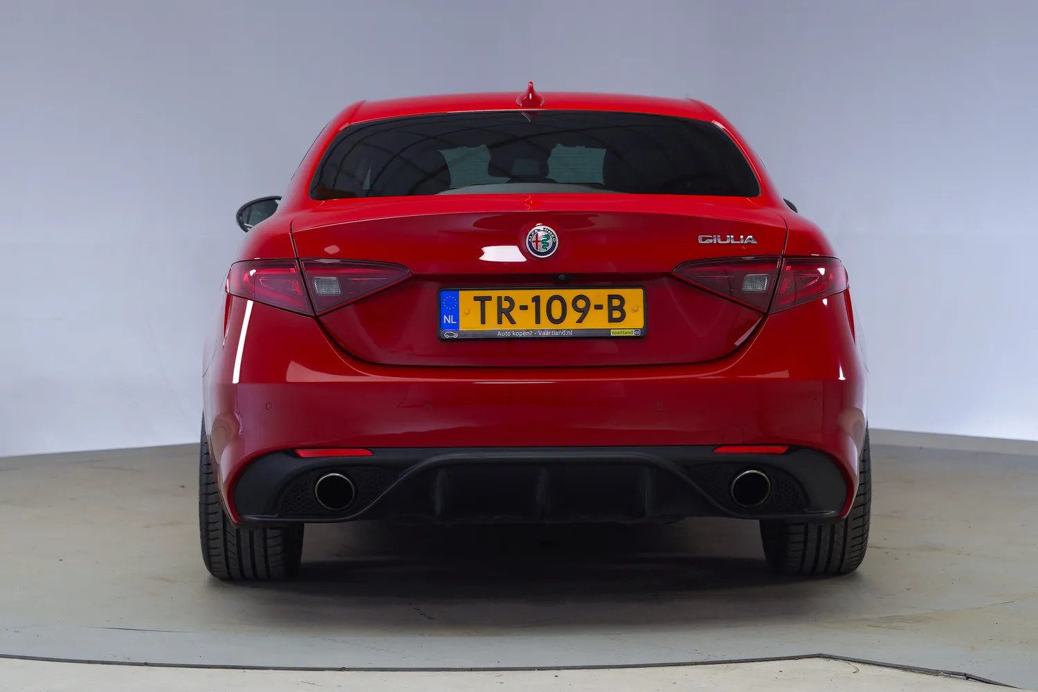 Alfa Romeo Giulia 2.0T Super Veloce Aut. [ Xenon Leder Navi Stoelverwarming ]