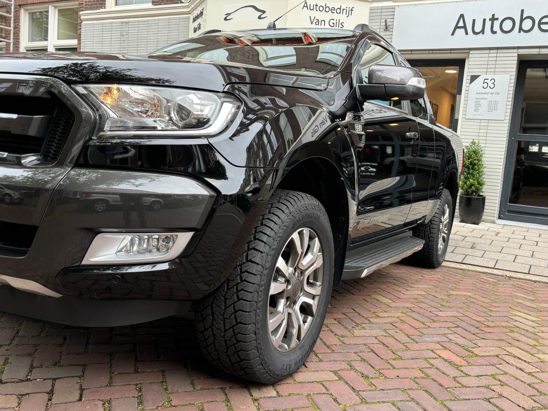 Ford Ranger 3.2 TDCi Wildtrak Supercab AUTOMAAT | NAVIGATIE | CAMERA | LMV 18 | TREKHAAK | LINE ASSIST |