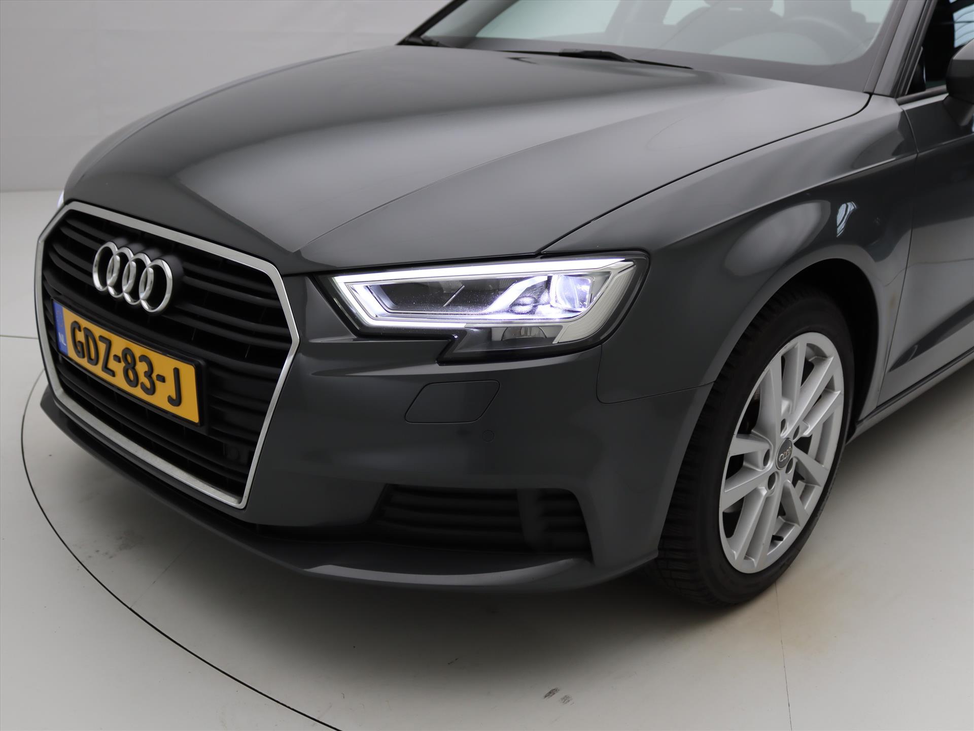 Audi A3 Sportback 35 TFSI 150pk Automaat Platinum Business [ VIRTUAL+LED+NAVI+CRUISE+CLIMATE+STOELVERWARMING ]